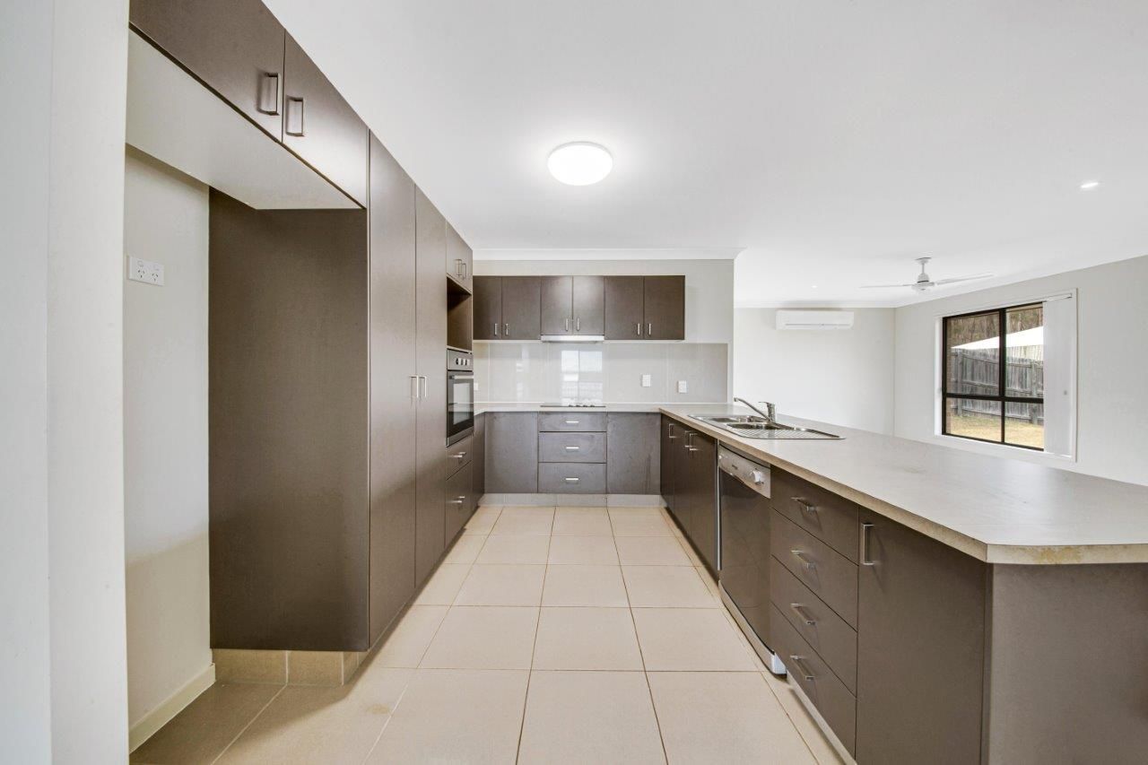 12 Iris Road, Kirkwood, QLD 4680