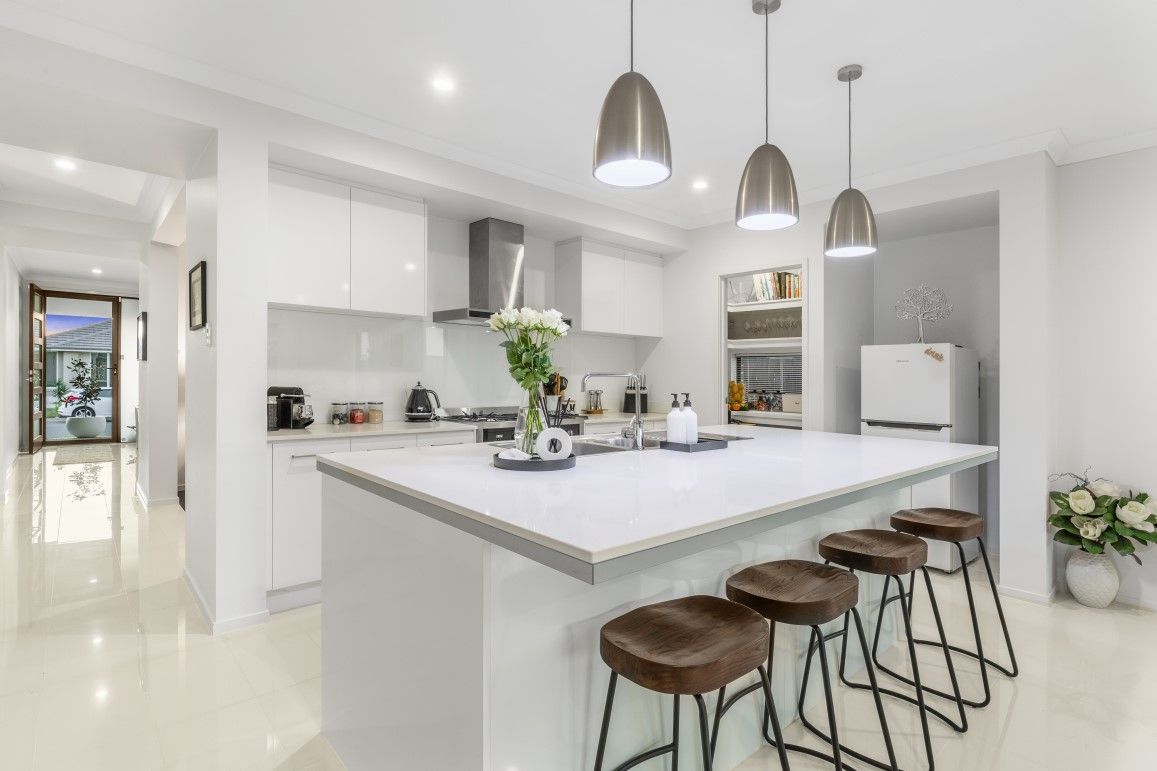 98 Campbell Drive, Mango Hill, QLD 4509