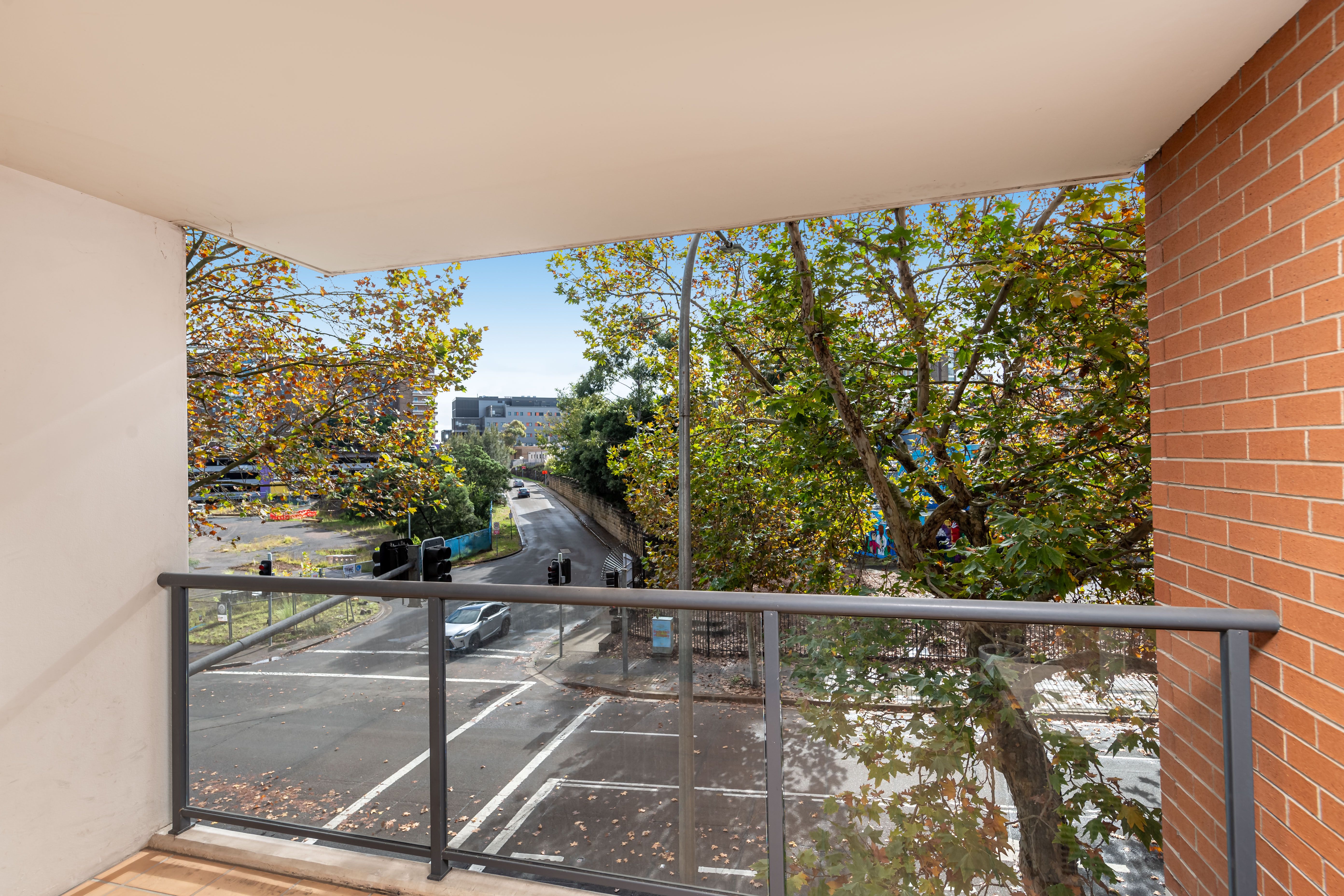102E/138 Carillon Avenue — photo 4 of 9