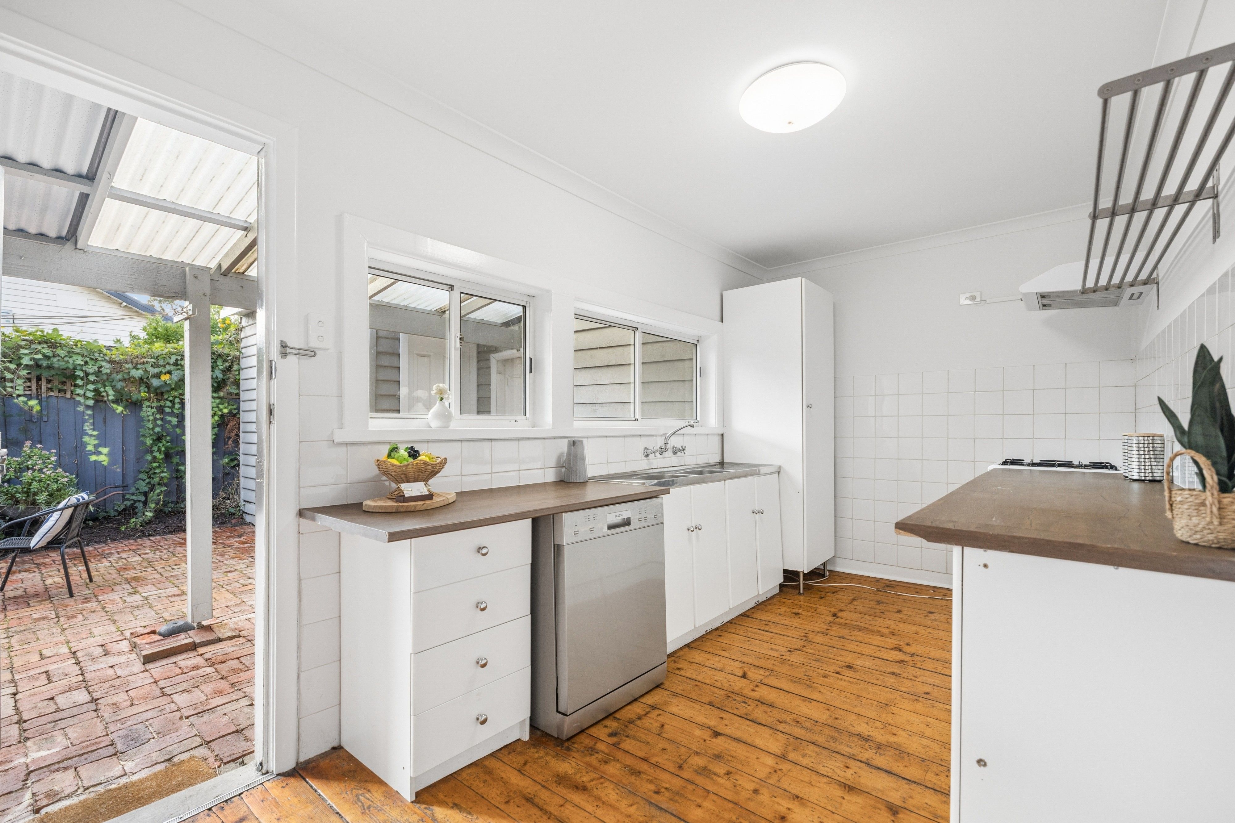60 Blackwood Street — photo 4 of 14