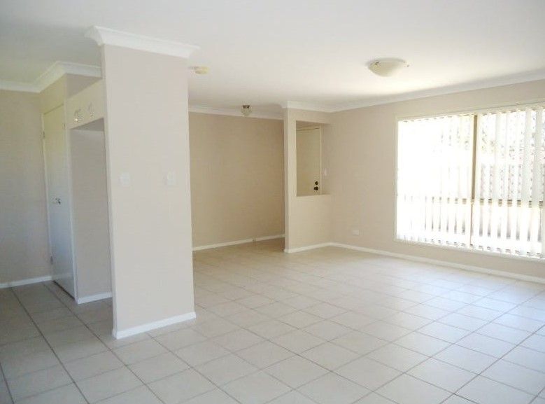 8 Lahore Street, Crestmead, QLD 4132