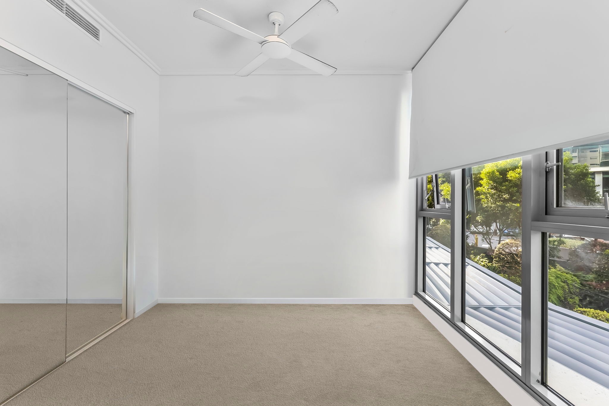 10104/8 Harbour Road, Hamilton, QLD 4007