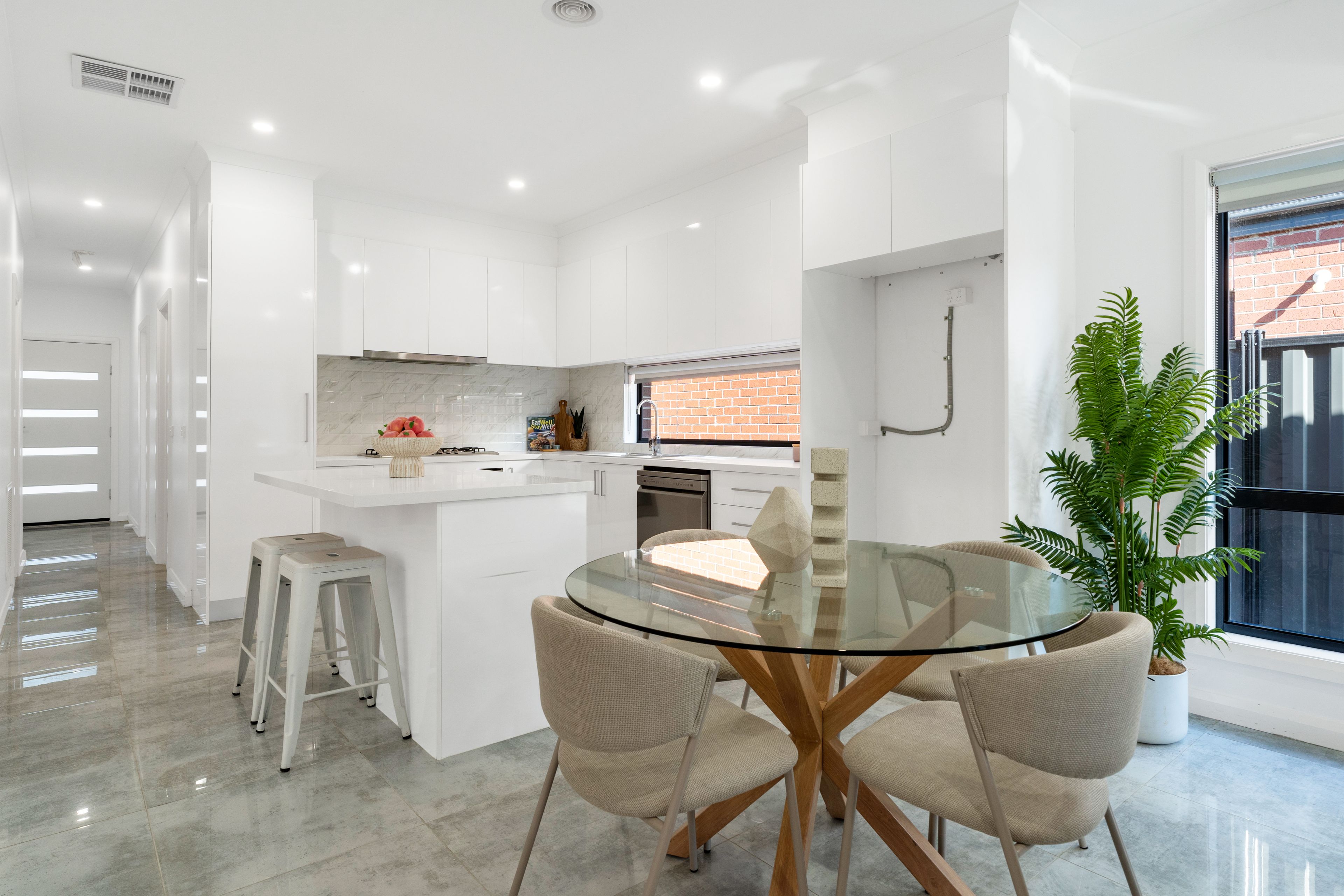 7 Angophora Crescent — photo 13 of 18