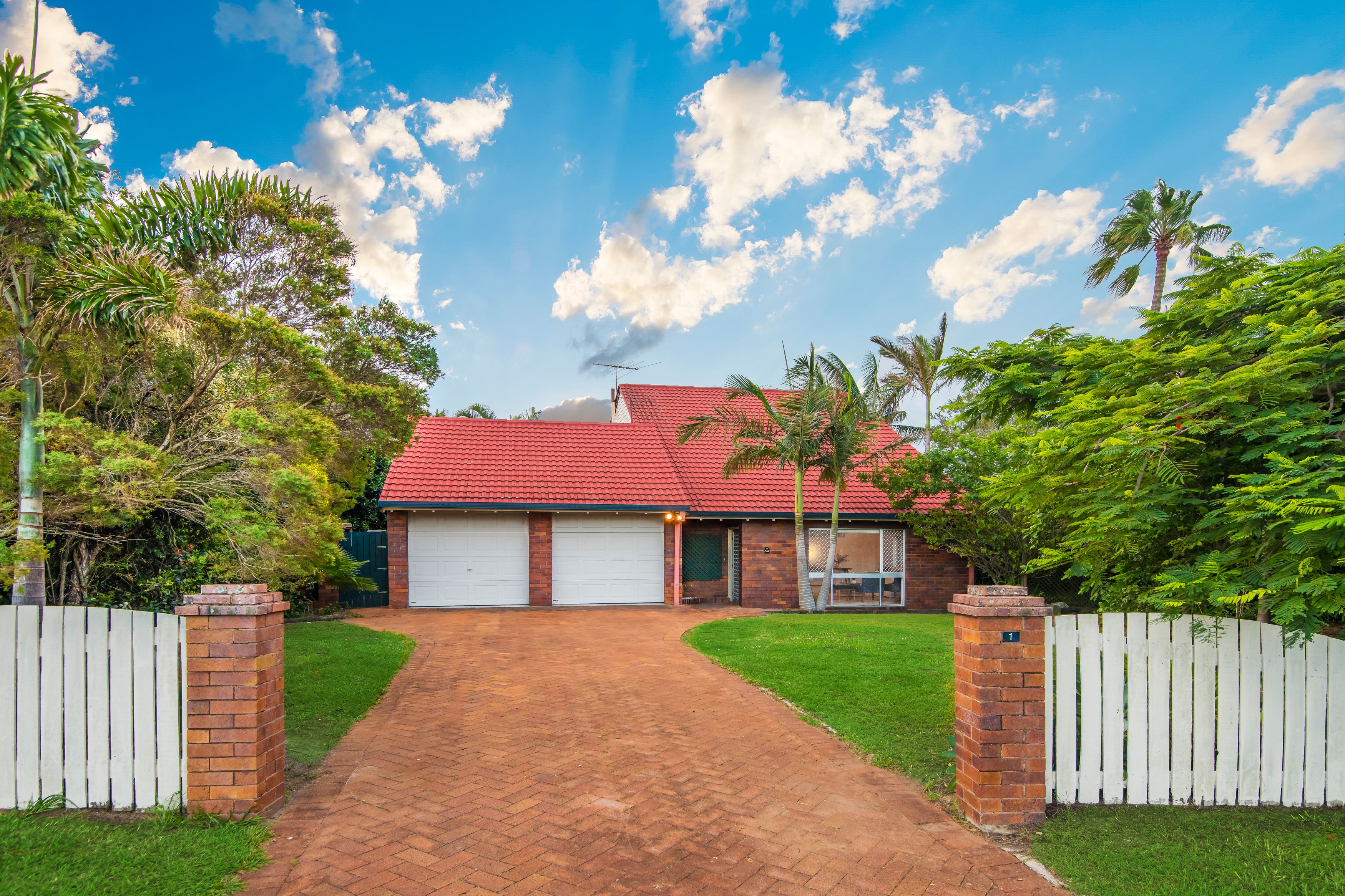 1 Courageous Court, Newport, QLD 4020