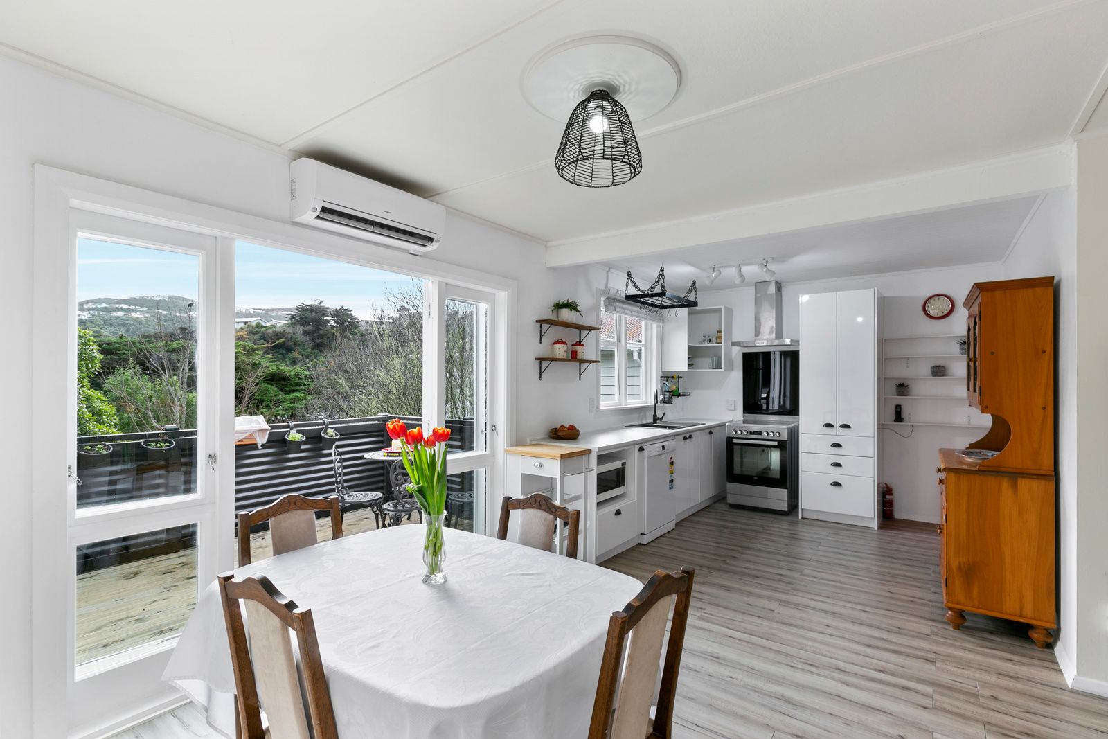 8 Collier Avenue, Karori, Wellington City