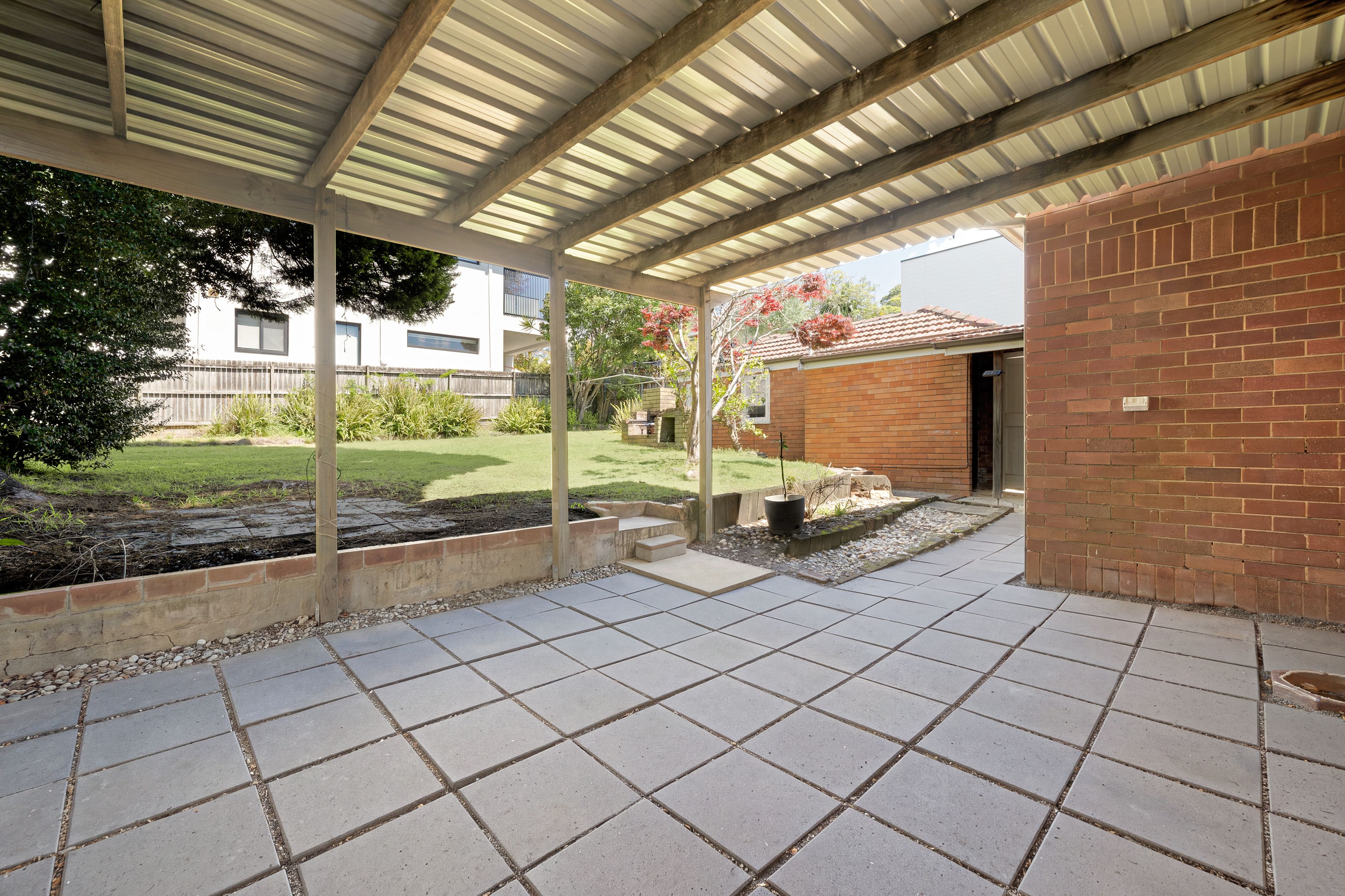 12 Aubrey Road — photo 12 of 14