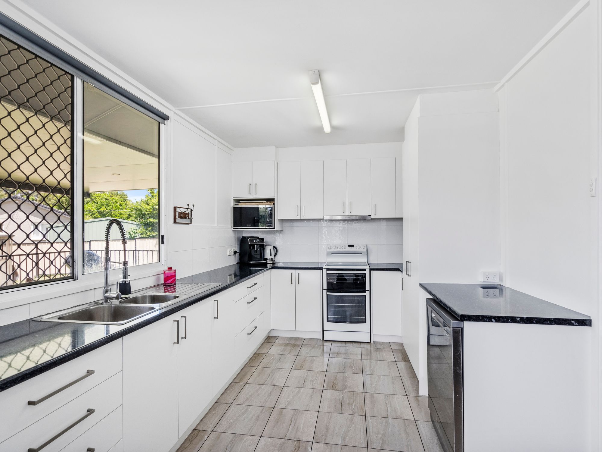 1 Carowell Street, Acacia Ridge, QLD 4110