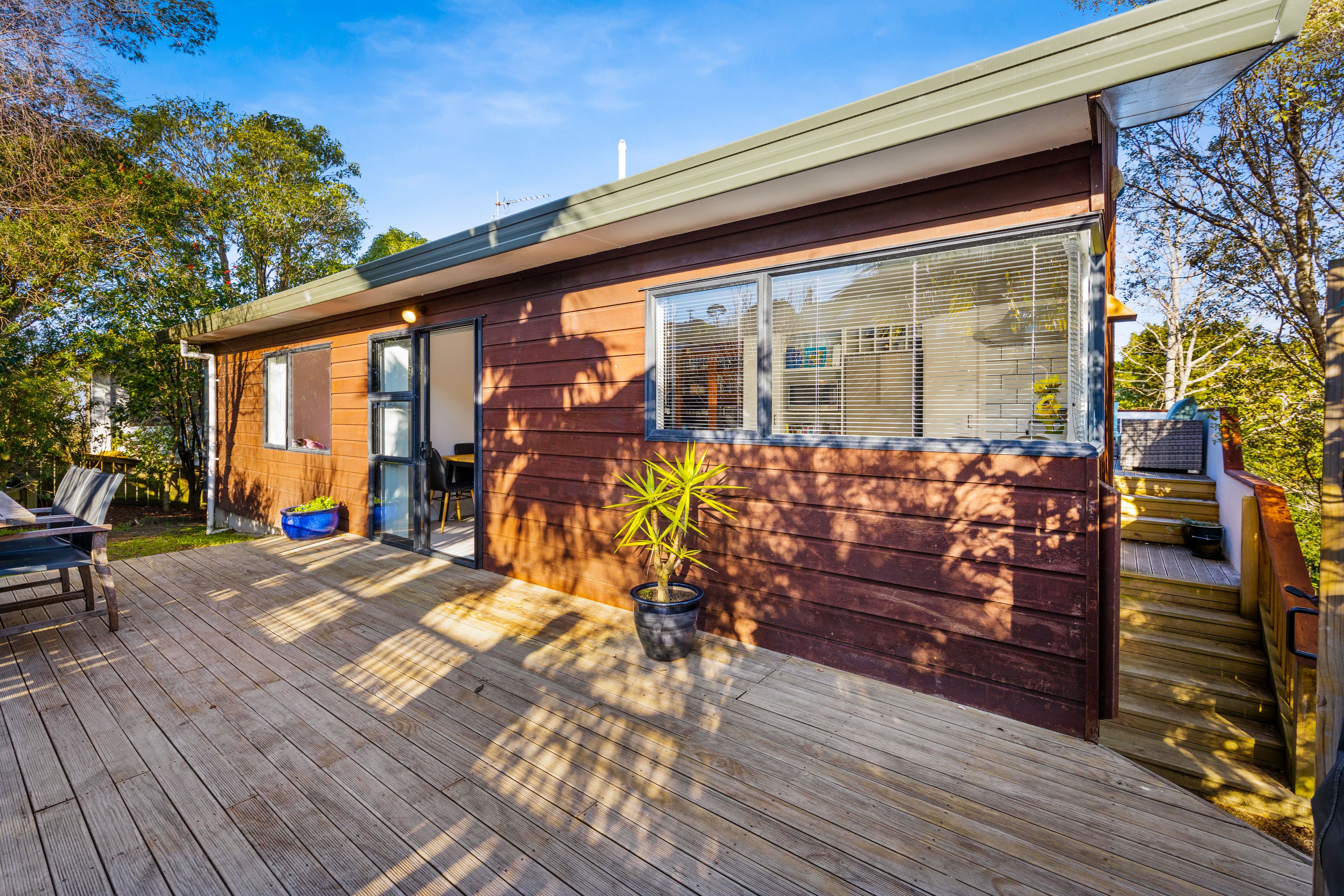 1/6 Heathglen Place, Glenfield, North Shore City