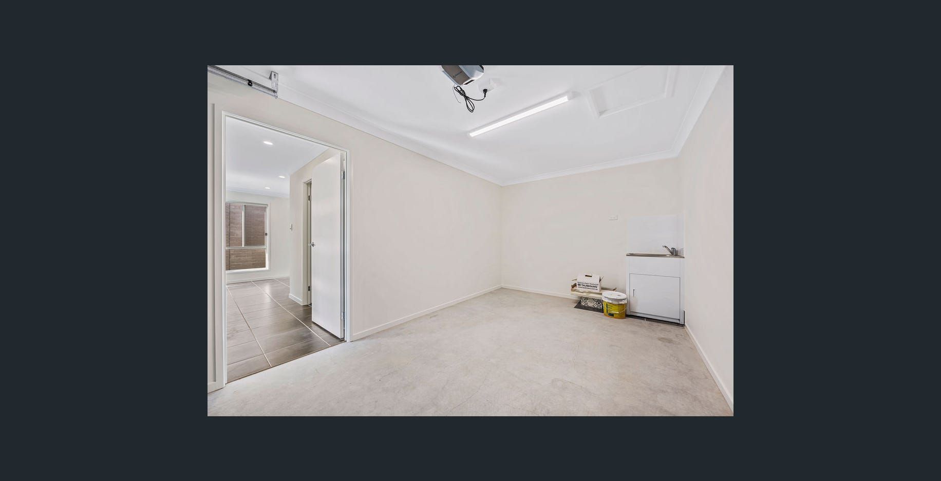 1/37 Carousel Street, Hillcrest, QLD 4118