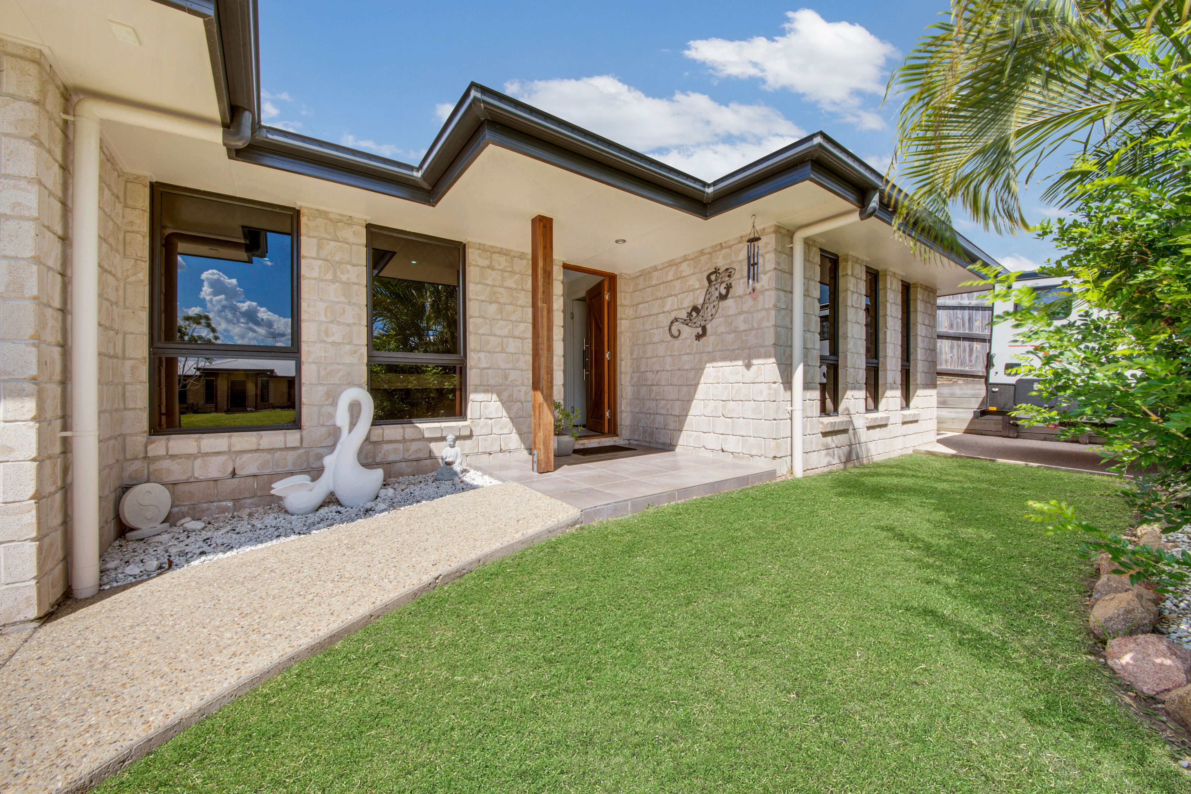 53 Liriope Drive, Kirkwood, QLD 4680