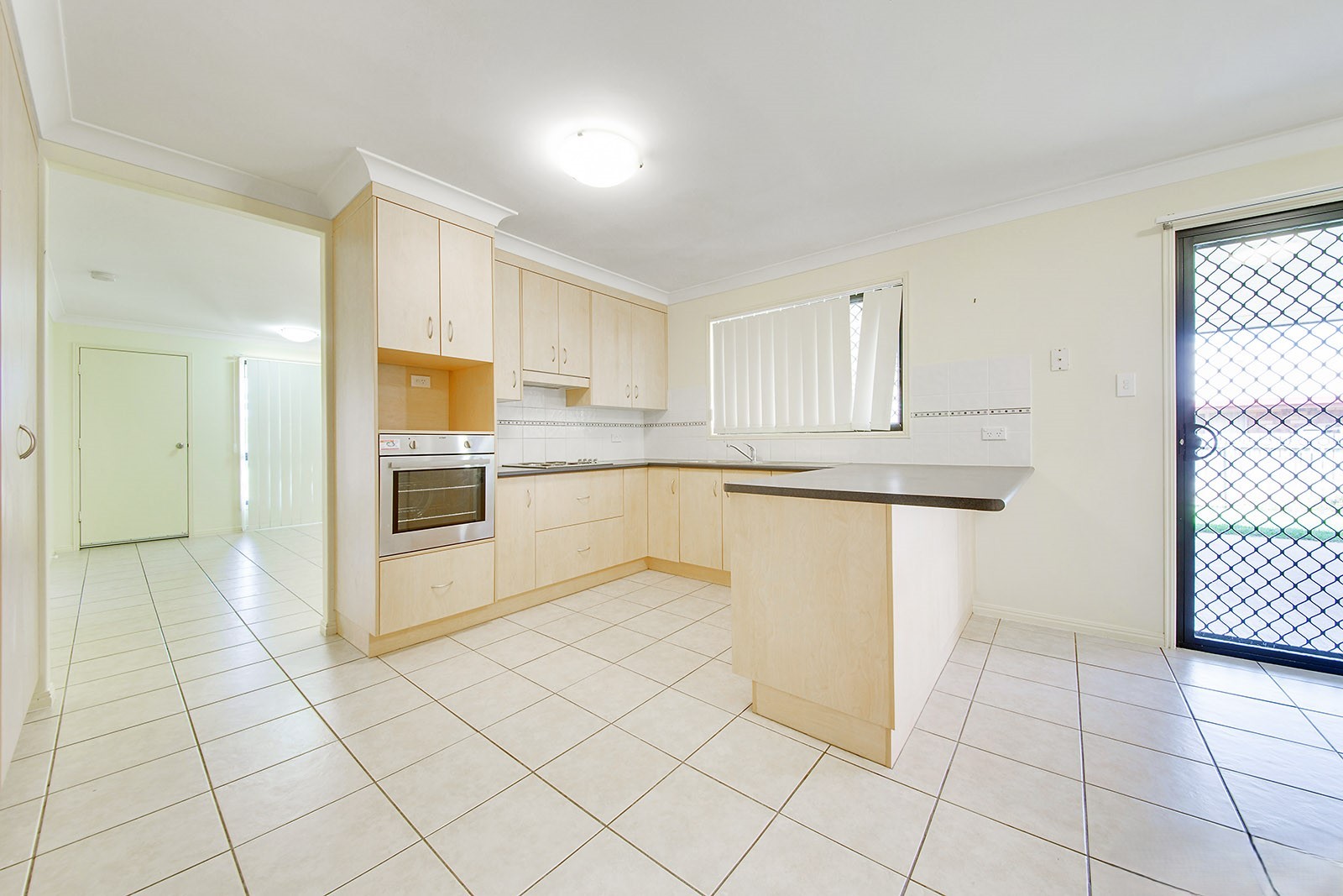 51 Robinson Street, Taranganba, QLD 4703