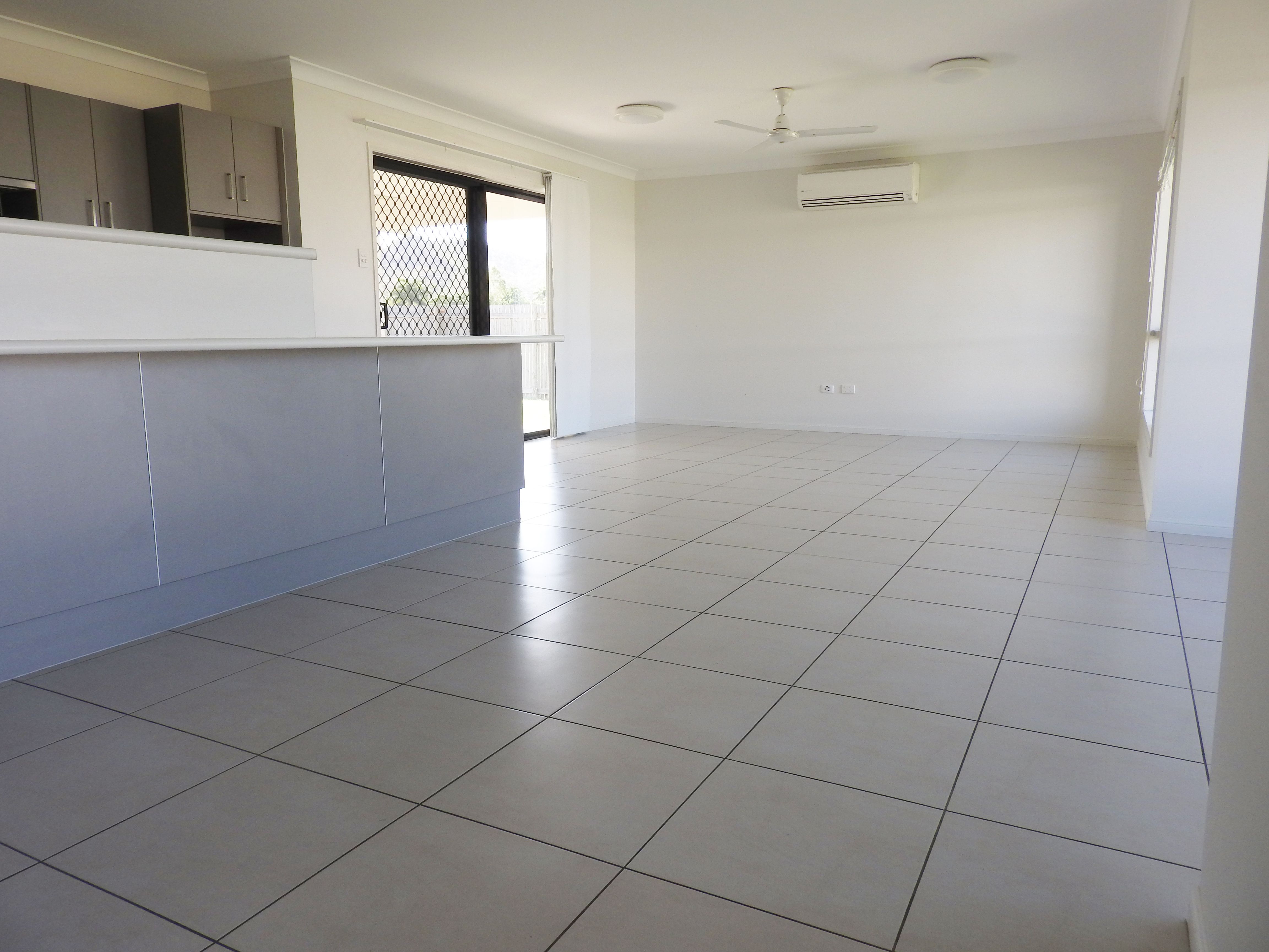 30 Heather Avenue, Rasmussen, QLD 4815