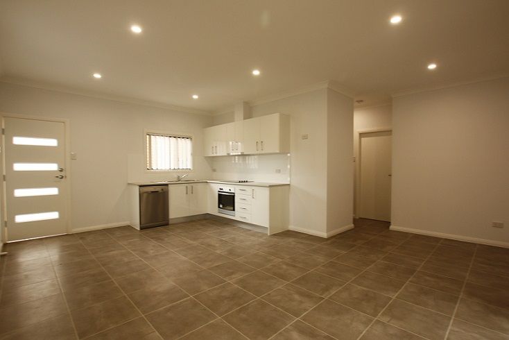 10A Pinot Street, Eschol Park, NSW 2558