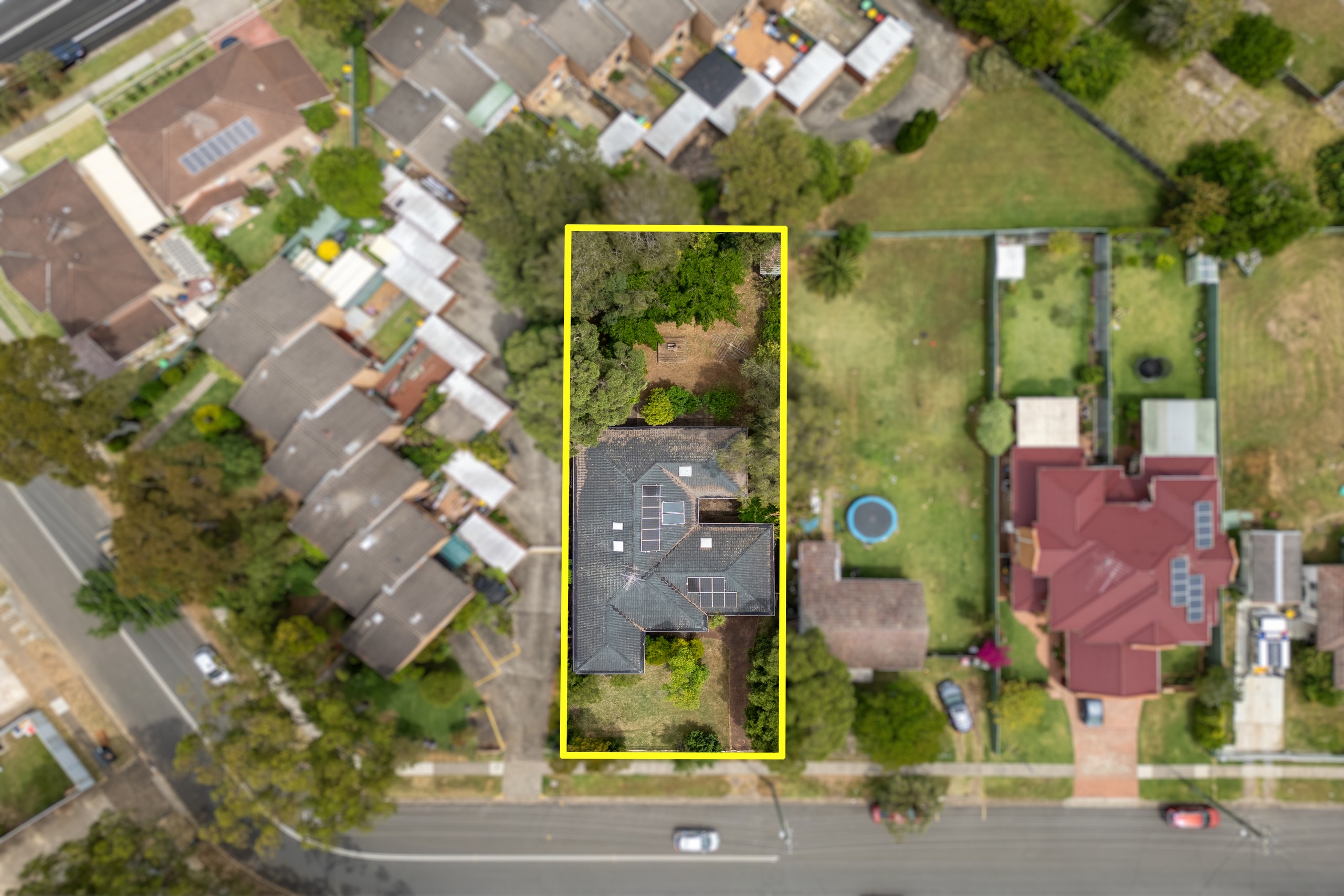 13 Hosking Crescent, Glenfield, NSW 2167