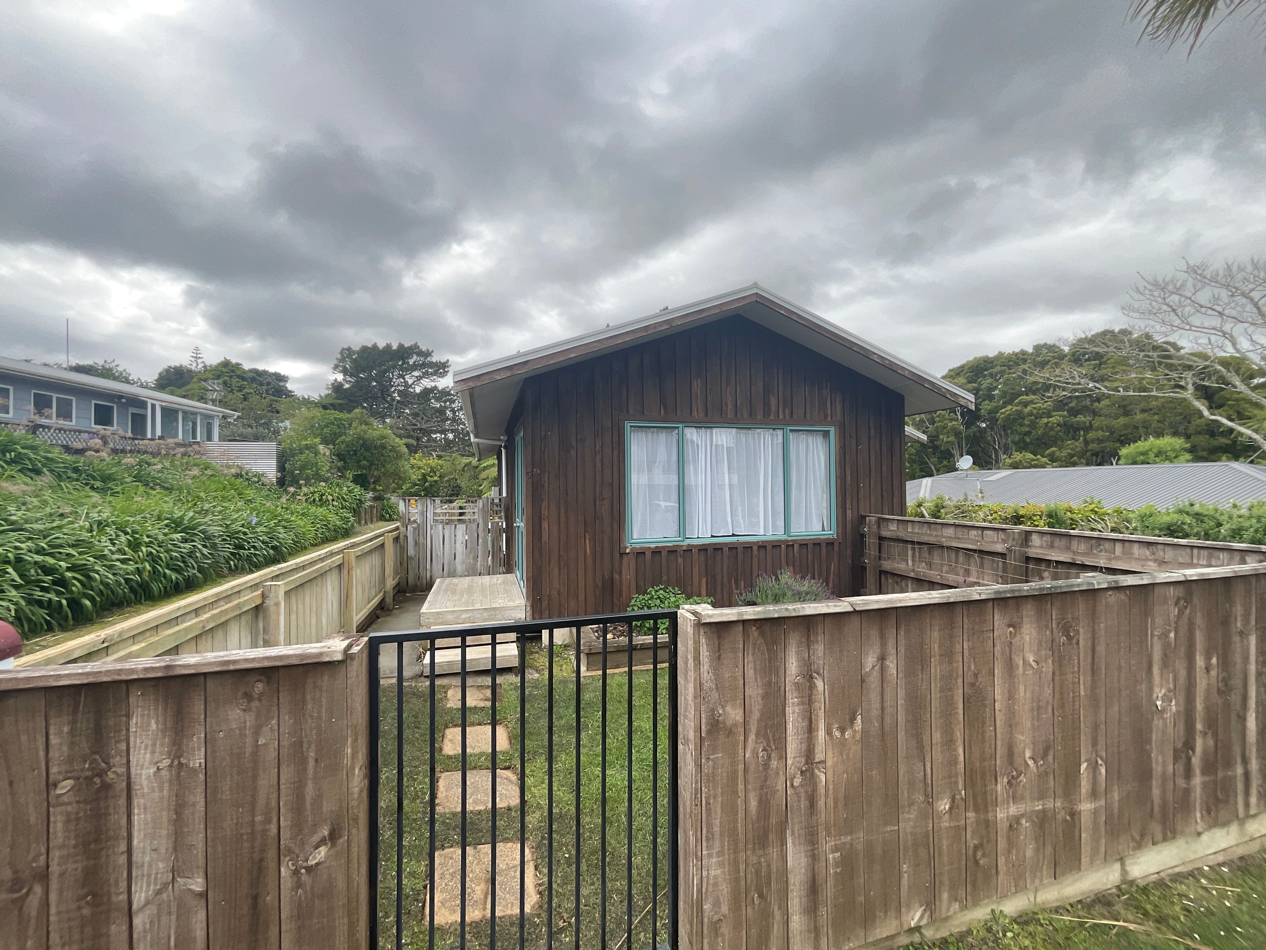 39 Carlton Street, Westown, New Plymouth District