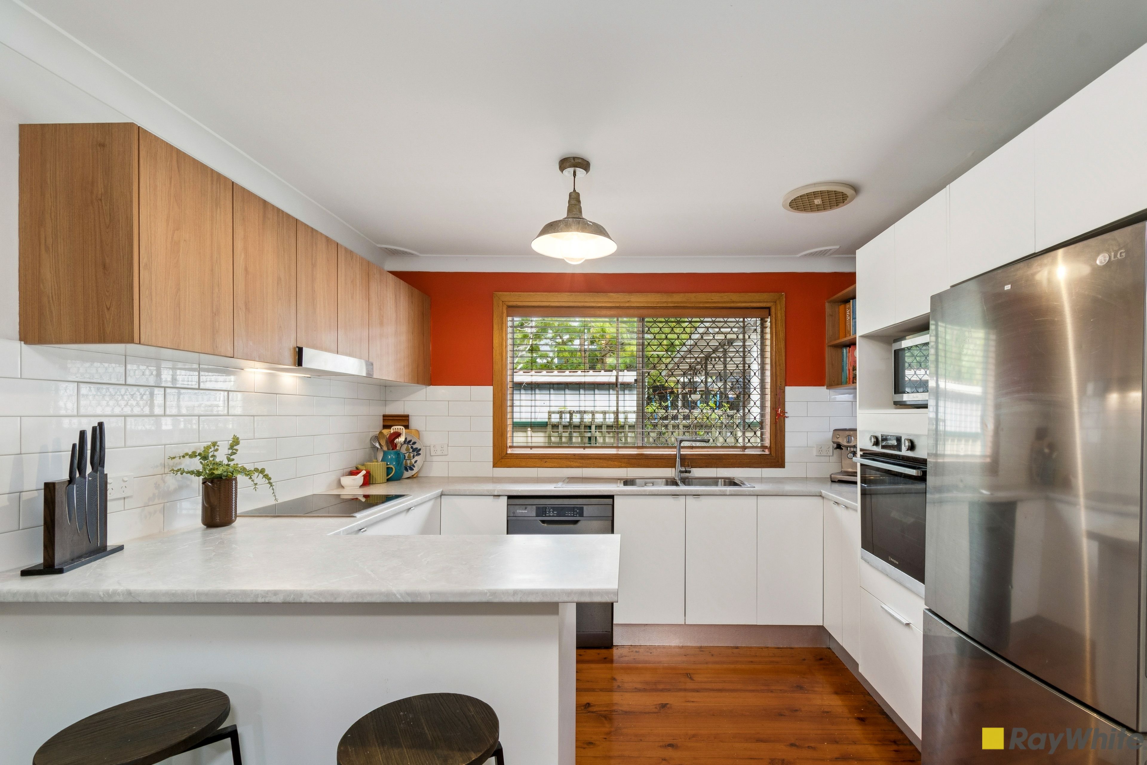 6 Nicholson Road — photo 3 of 12