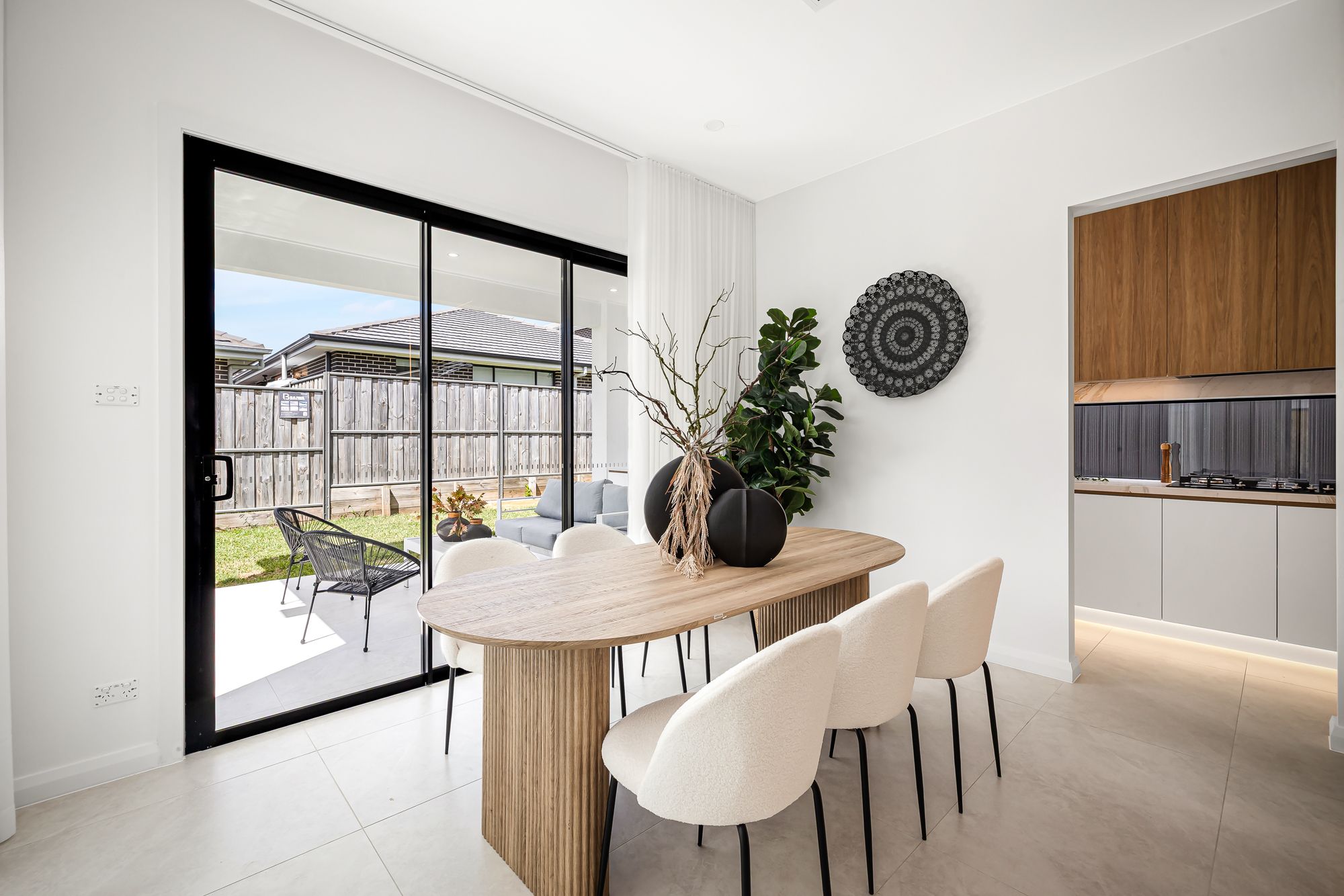 10 Layla Street — photo 6 of 12