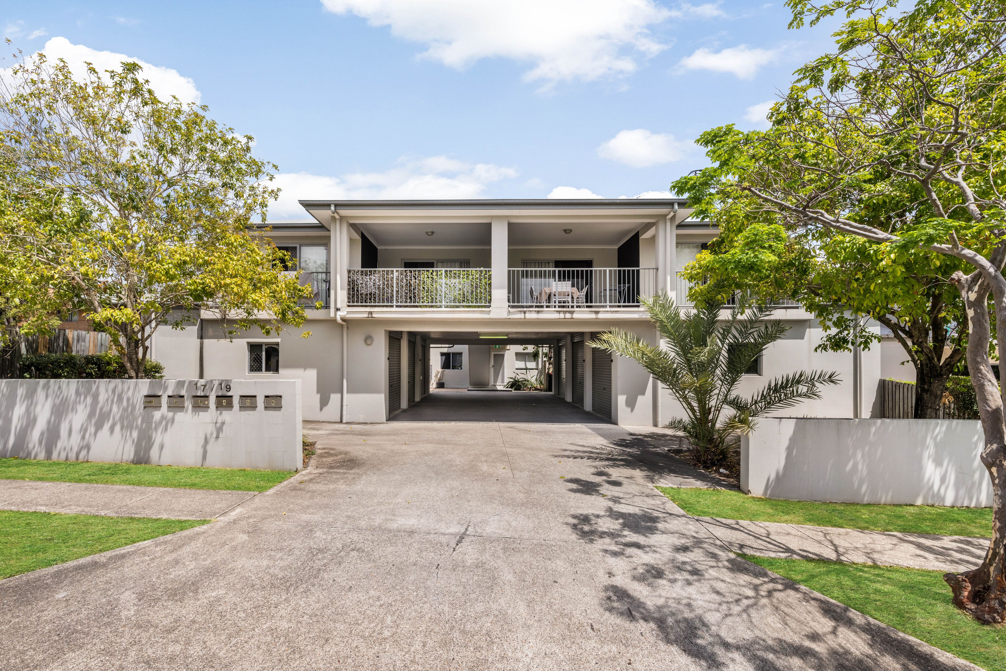 17 Lyon Street, Moorooka QLD 4105