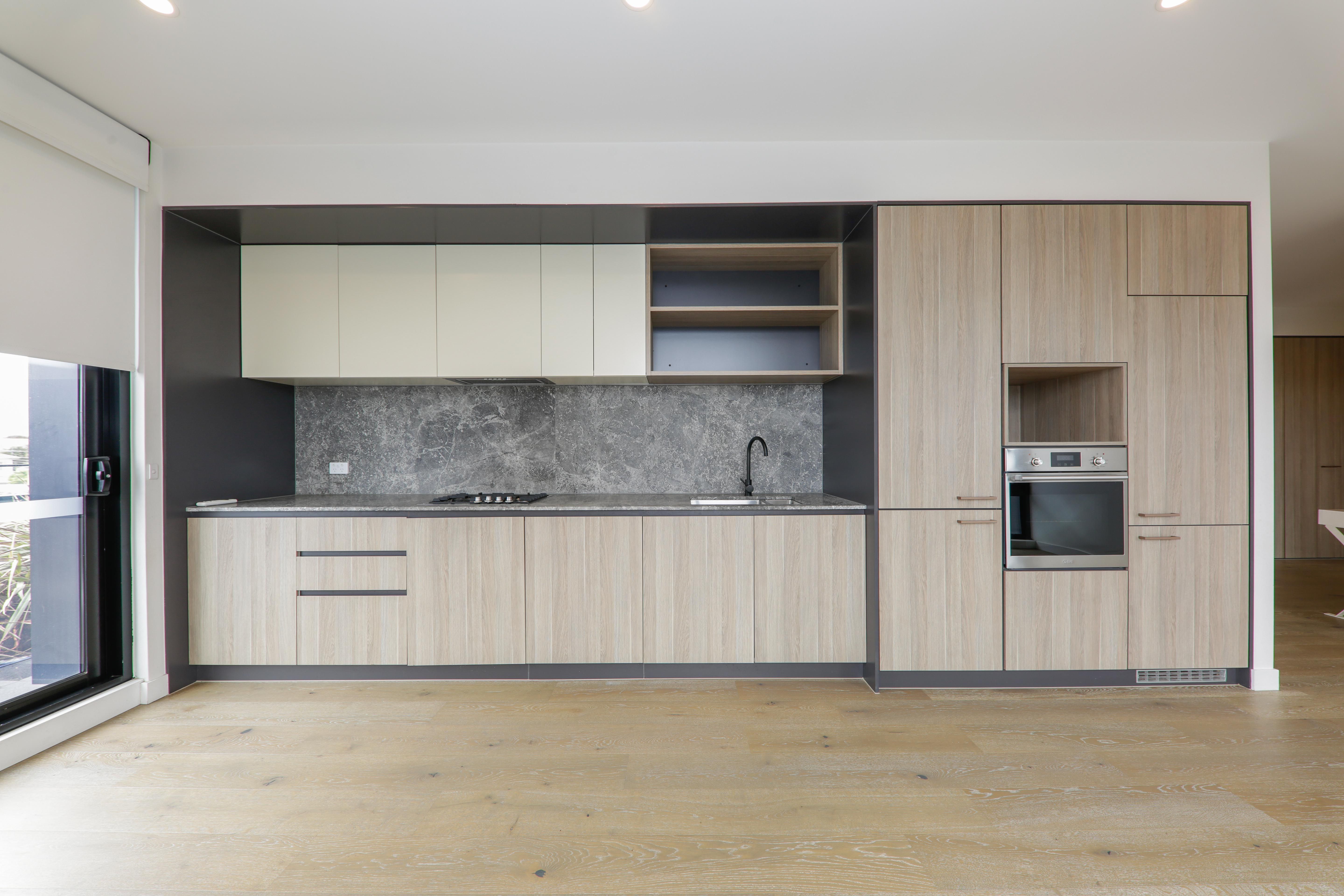 204/29-31 Prince Edward Avenue, McKinnon, VIC 3204