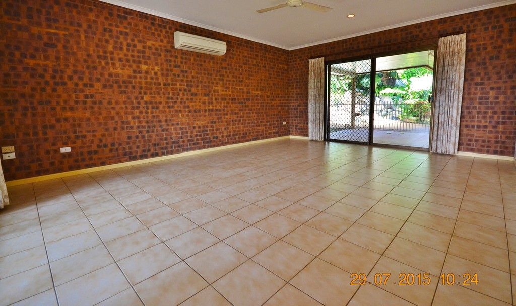 183 Harvey Road, Redlynch, QLD 4870