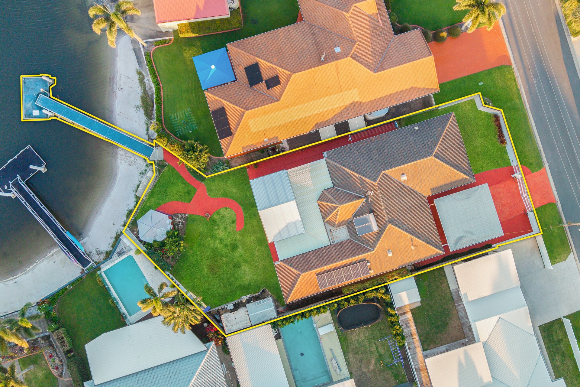 1 Awinya Court, Minyama, QLD 4575
