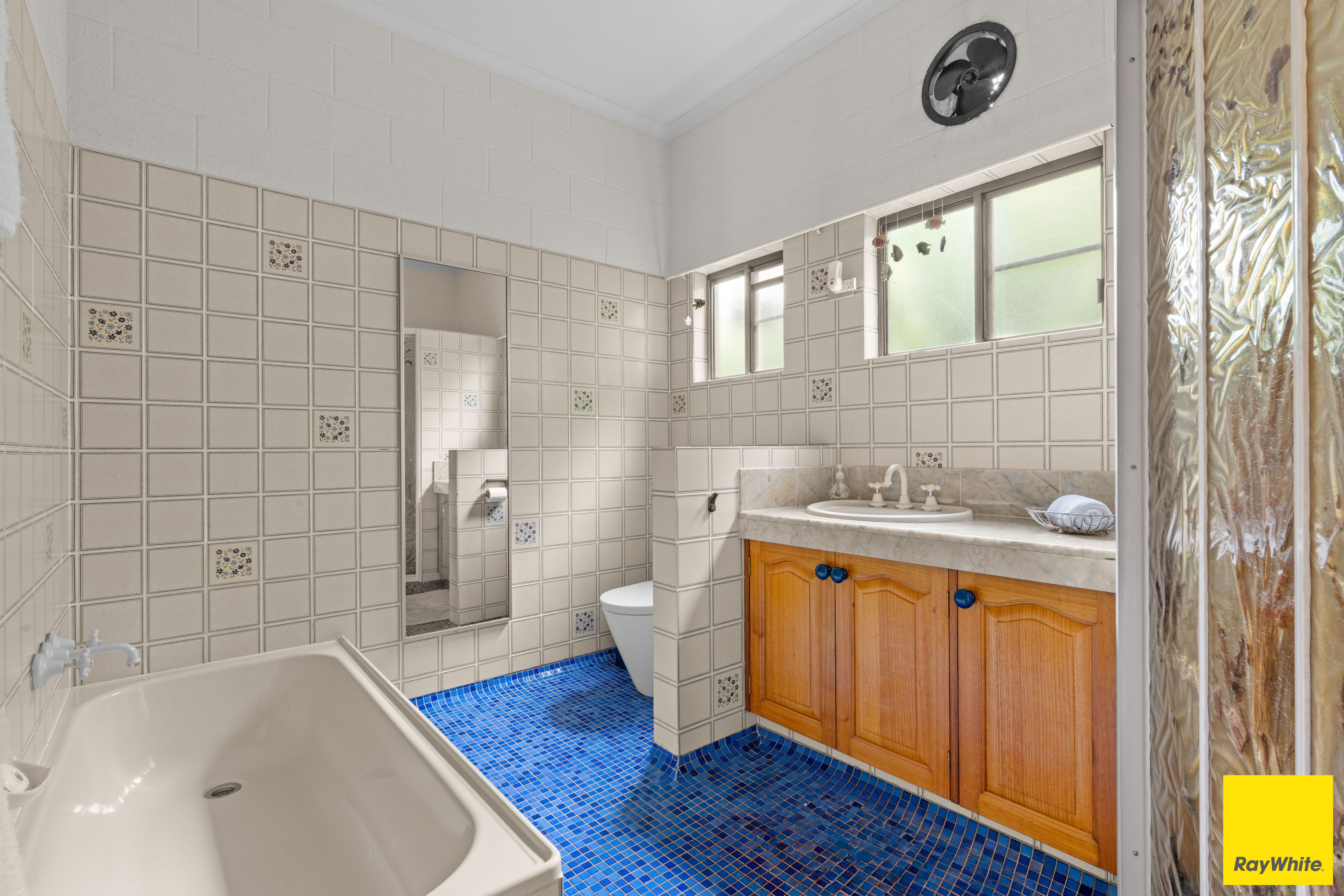 239 Toogood Road — photo 7 of 11