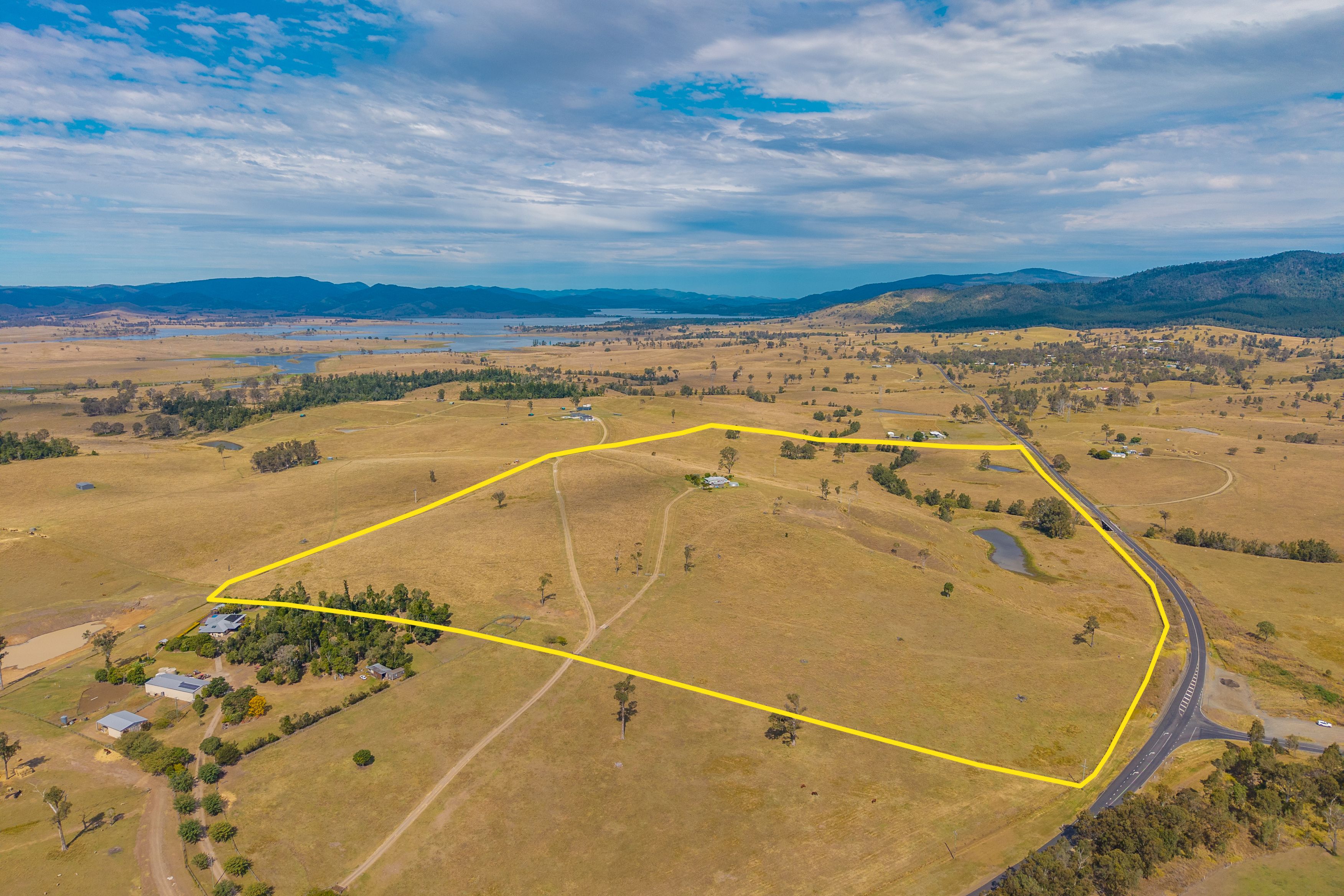 4516 Esk Kilcoy Road — photo 4 of 30