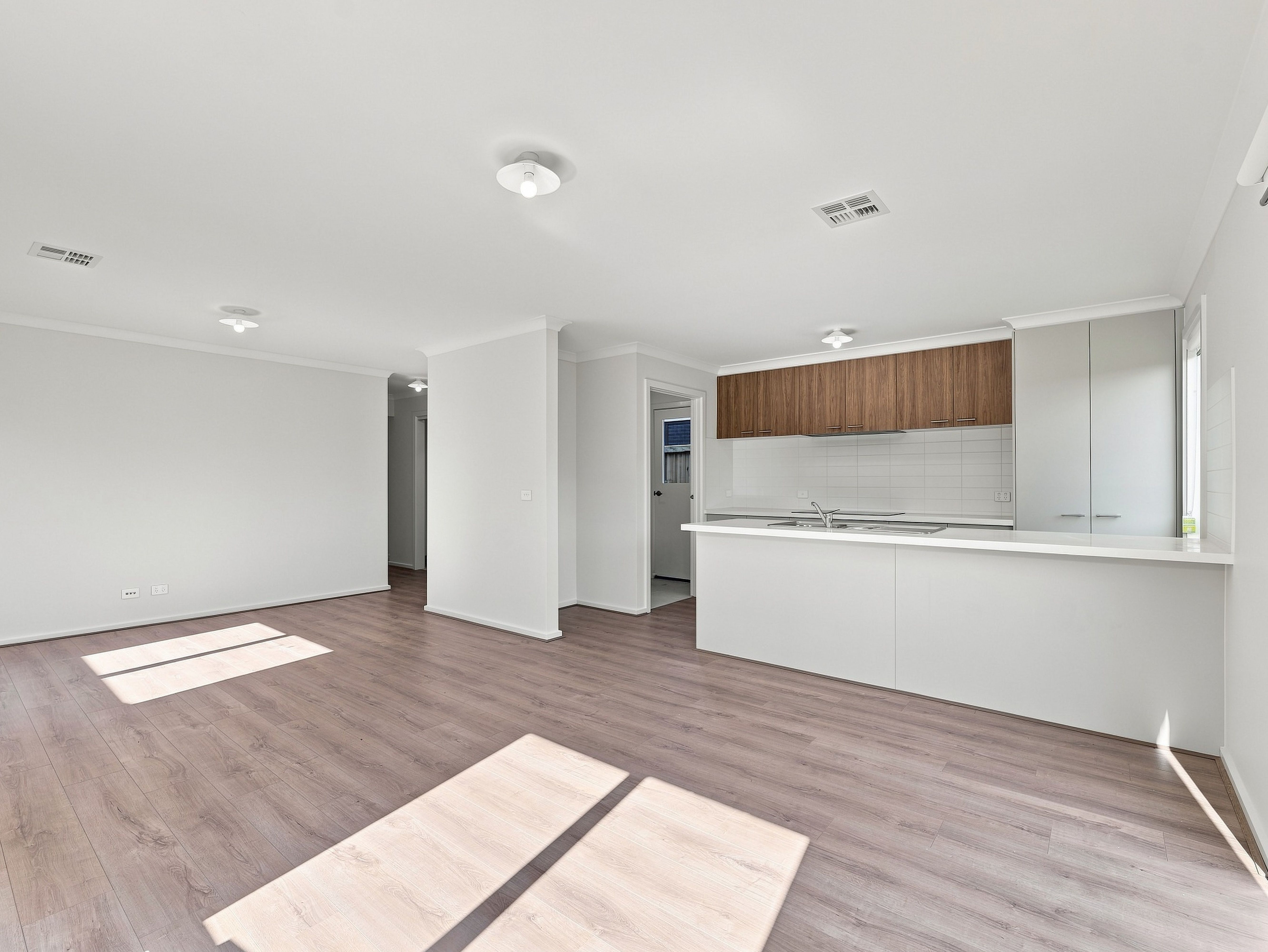 15 Toby Street — photo 4 of 30