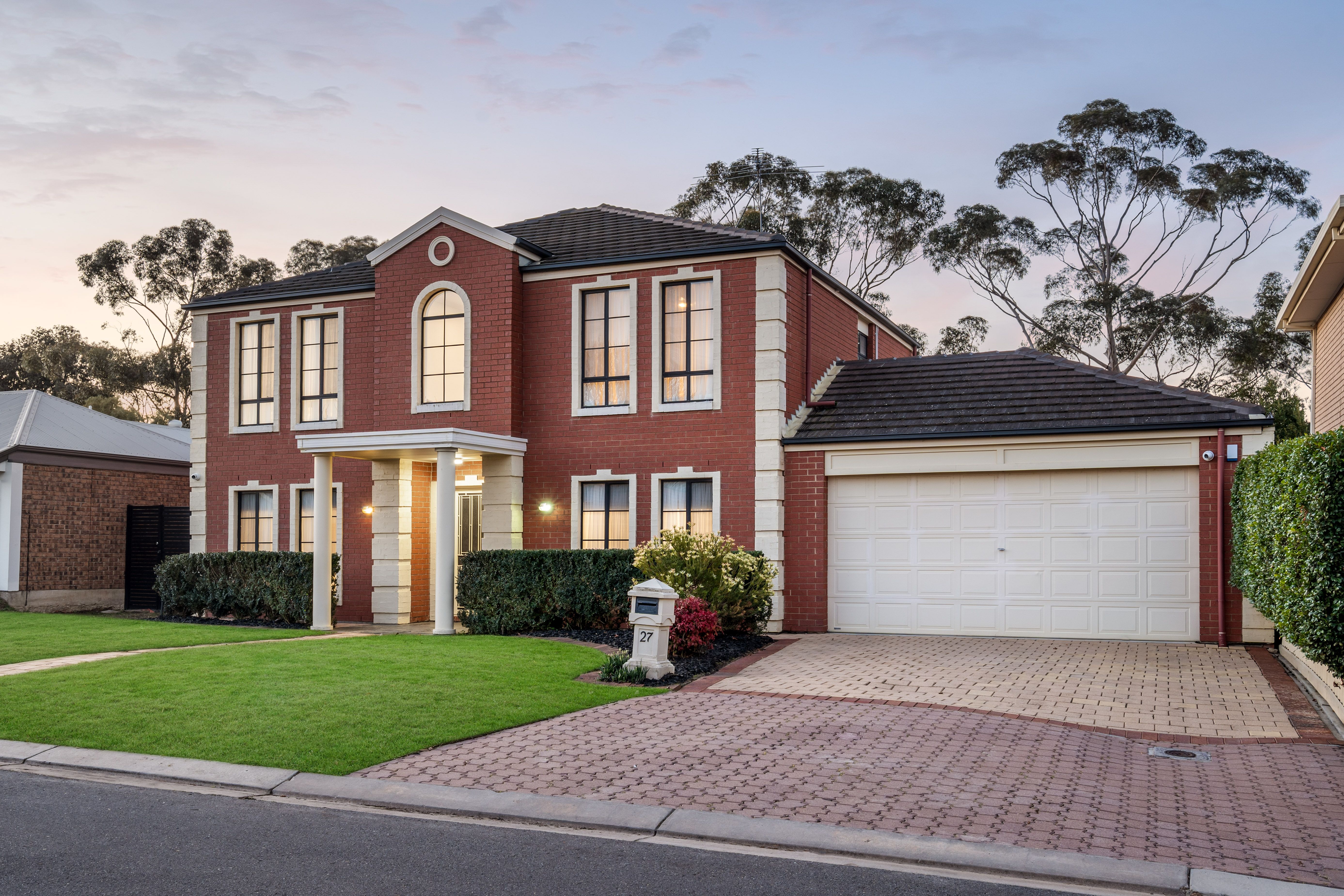 27 Hidcote Circuit, Oakden, SA 5086