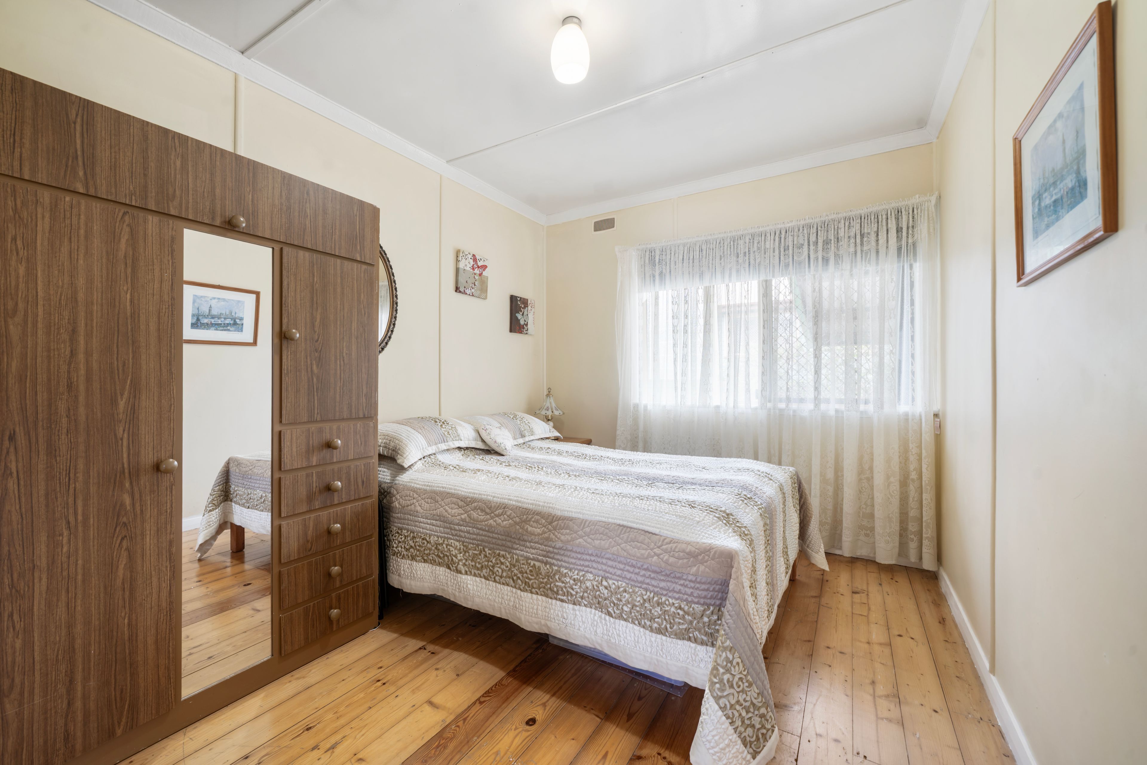 17 Walsh Street — photo 11 of 15