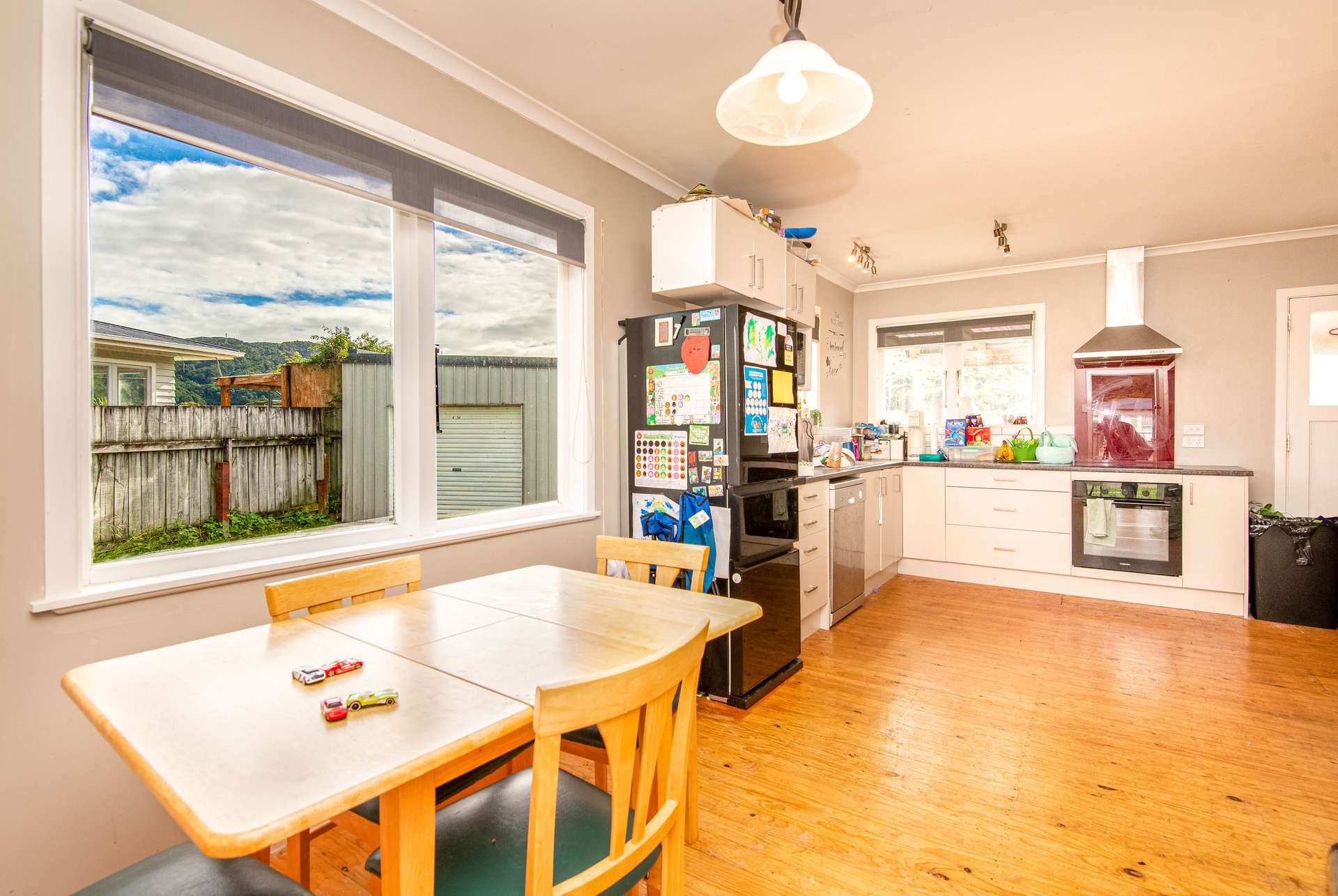 28 Wetherby Grove photo 5