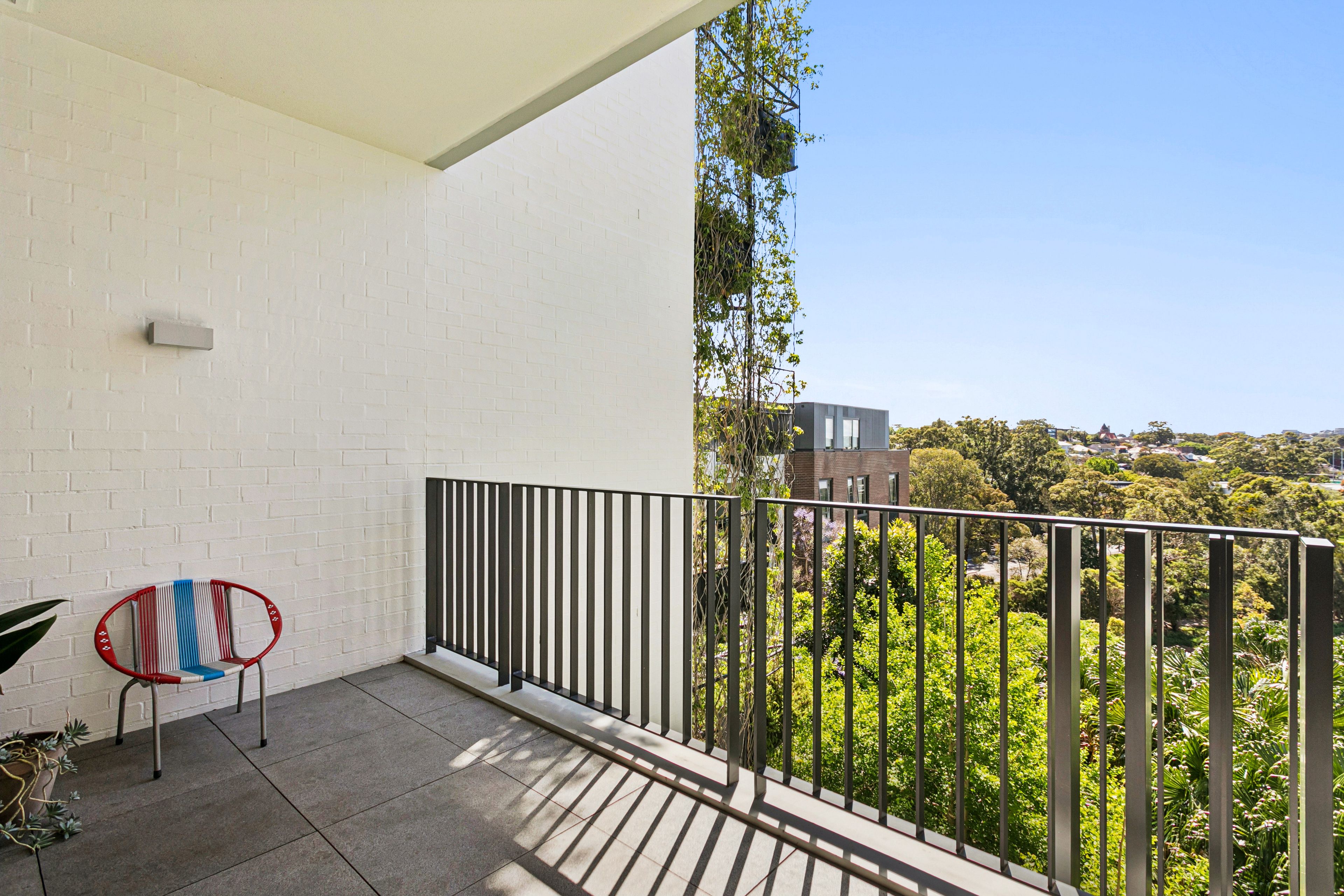 503/1 Cullen Close — photo 4 of 9