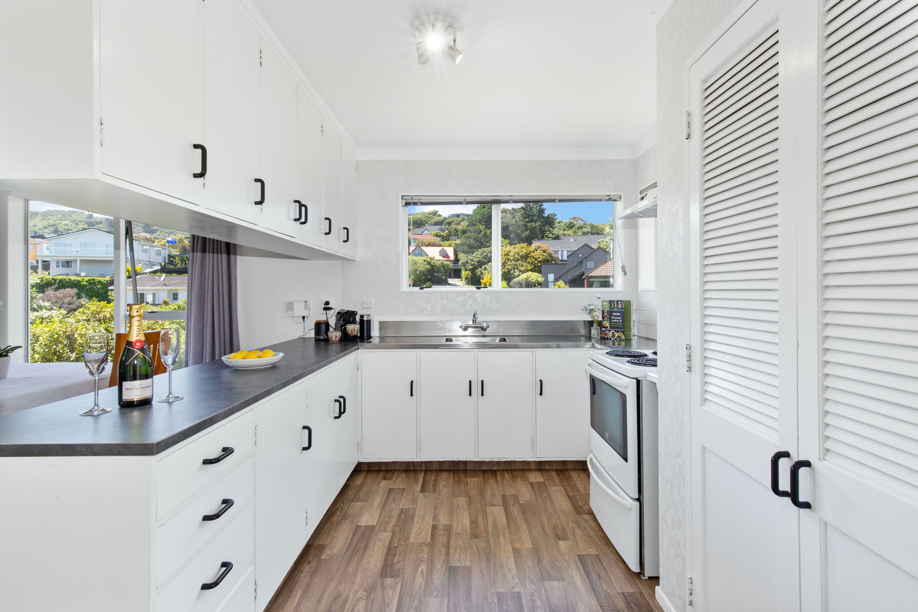 8A Beauly Grove, Papakowhai, Porirua City