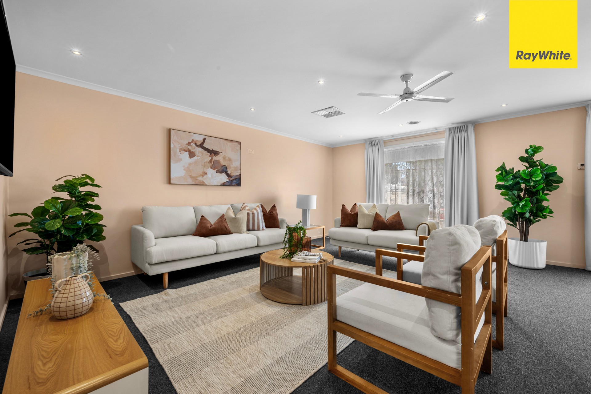 25 Manson Drive, Melton South, VIC 3338