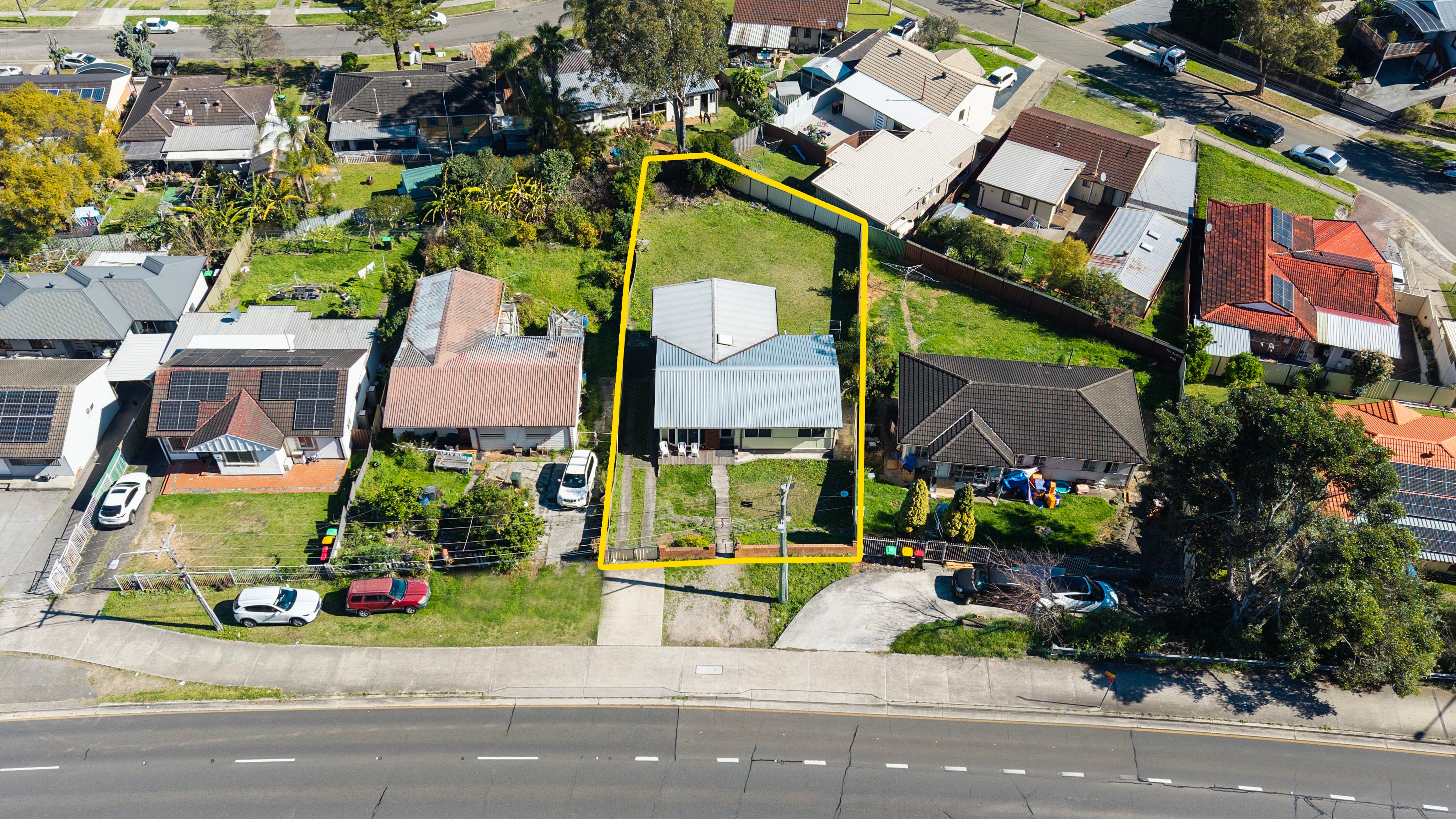 218 Elizabeth Drive — photo 3 of 18