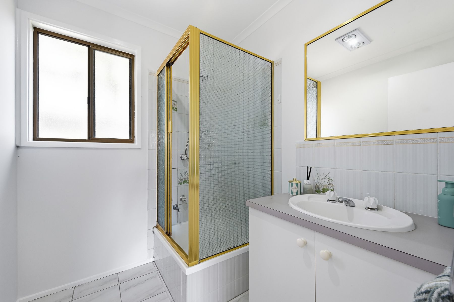 102 Anglers Road — photo 13 of 19