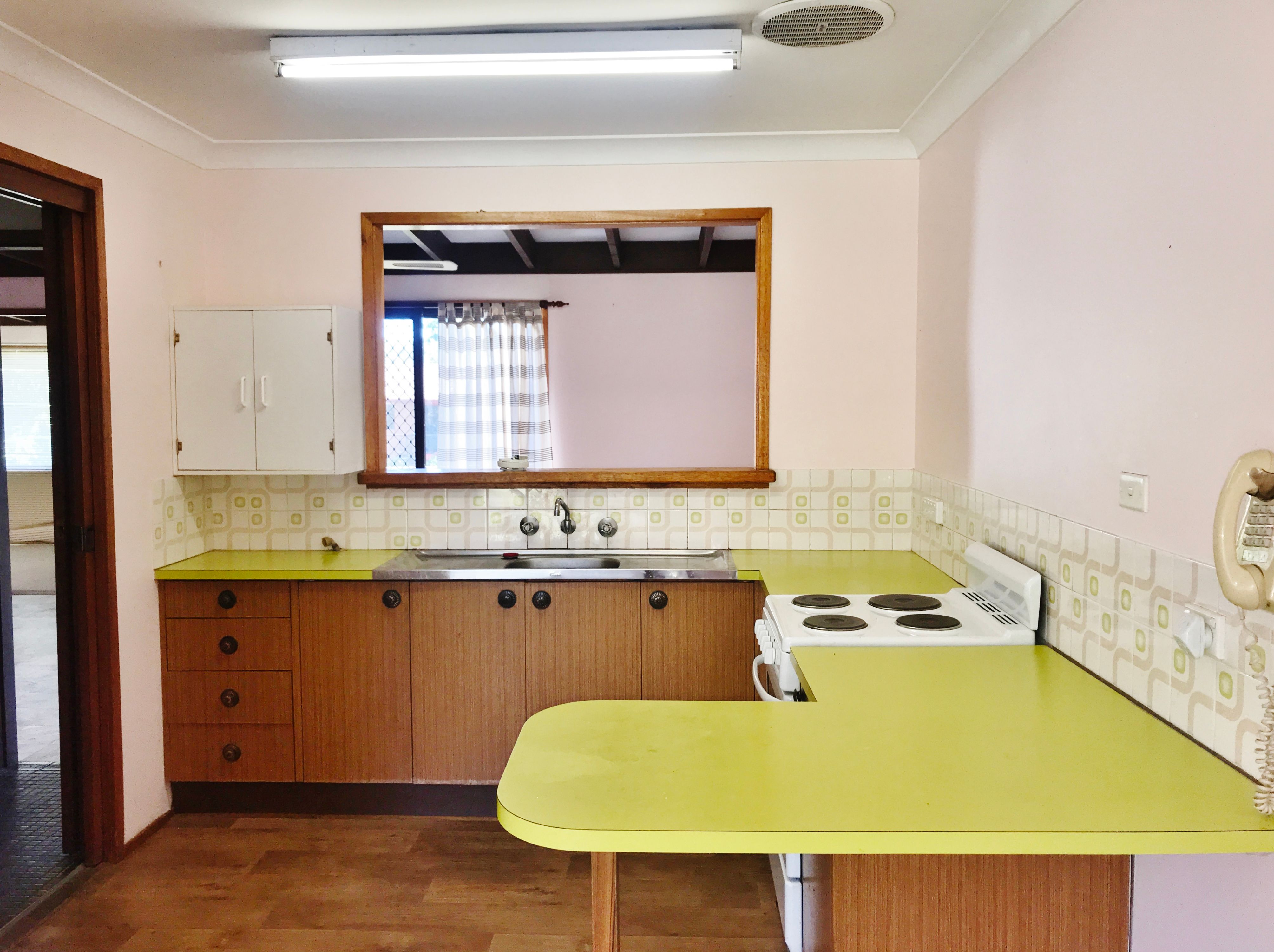24 Laelana Avenue, Budgewoi, NSW 2262