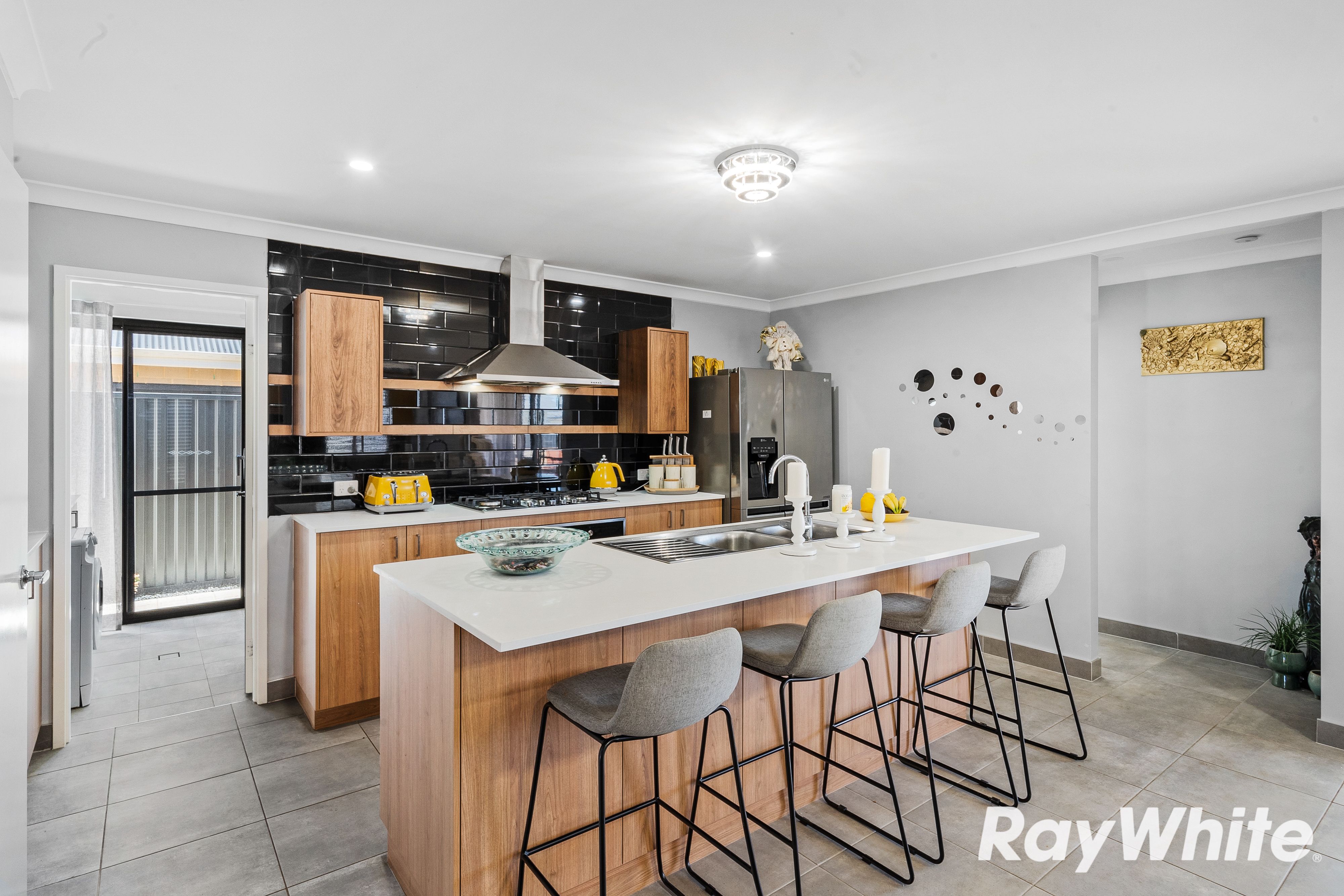 77 Montgomery Parkway, Ravenswood, WA 6208