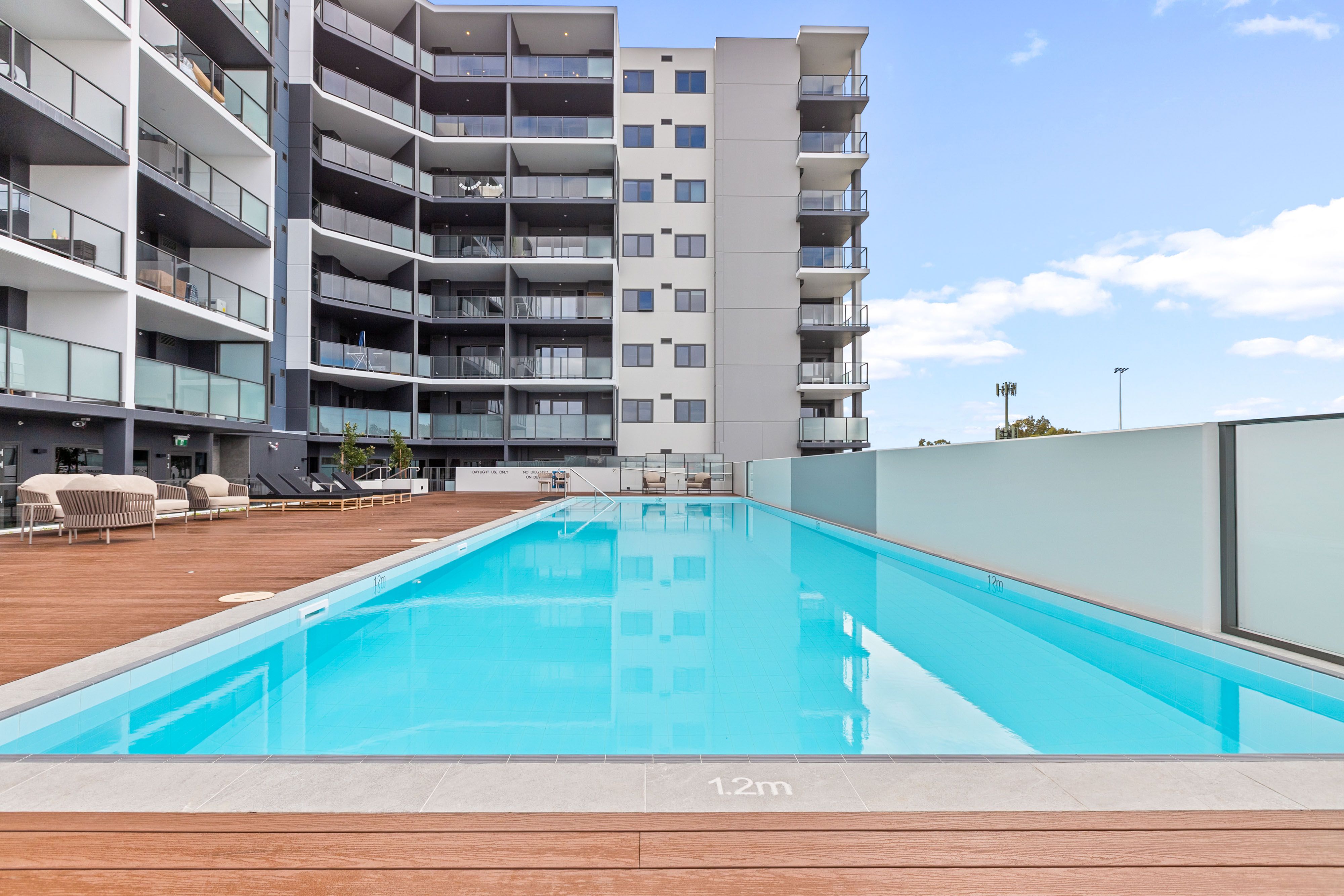902/239 Great Eastern Highway — photo from Ray White North Quays