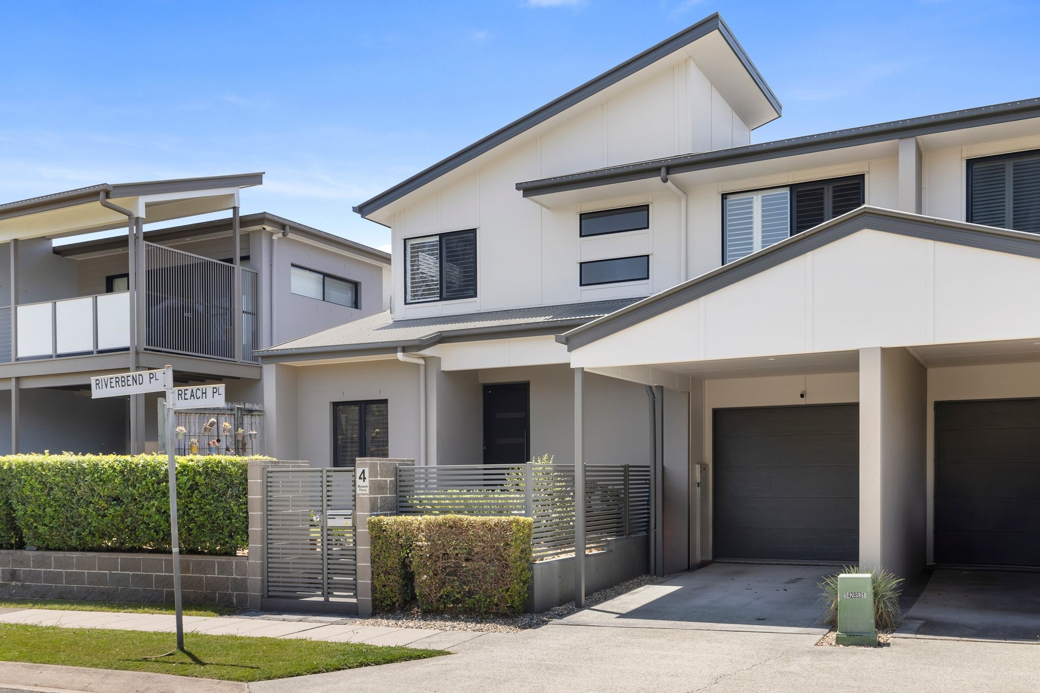 4 Reach Place, Bulimba, QLD 4171