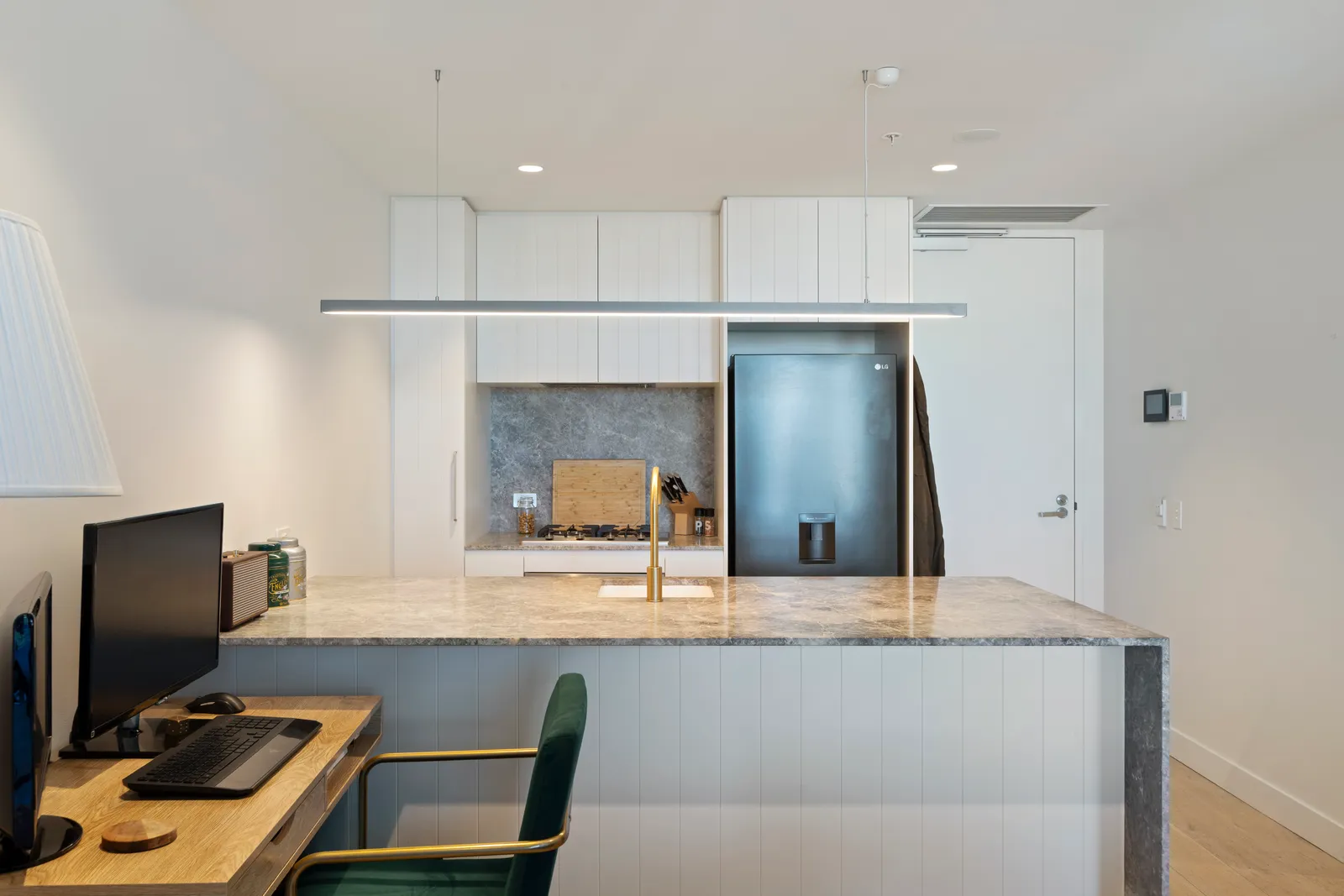 1611/19 Mcdougall Street, Milton