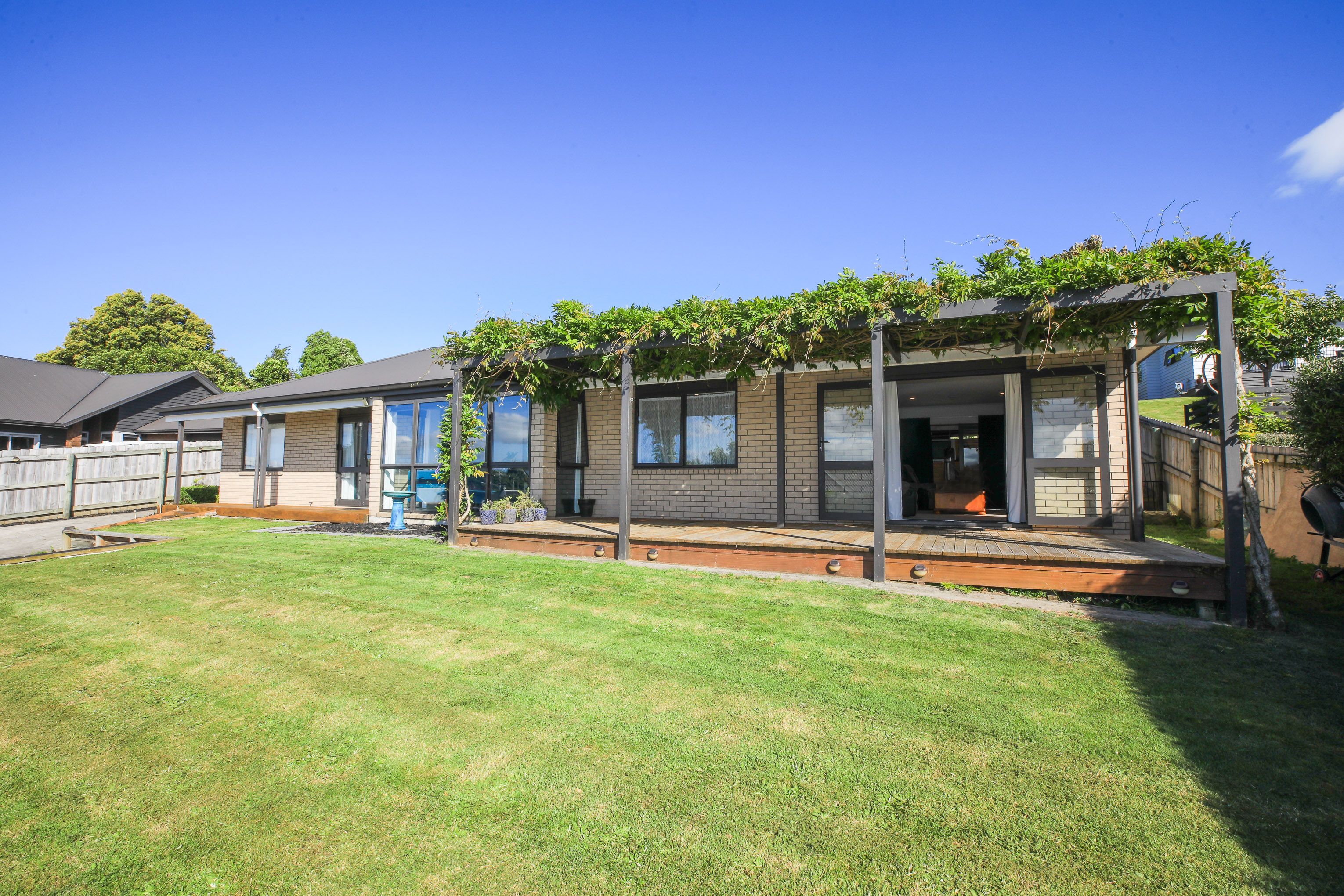 2 Te Aranui Drive, Te Awamutu, Waipa District 3800 Sold House