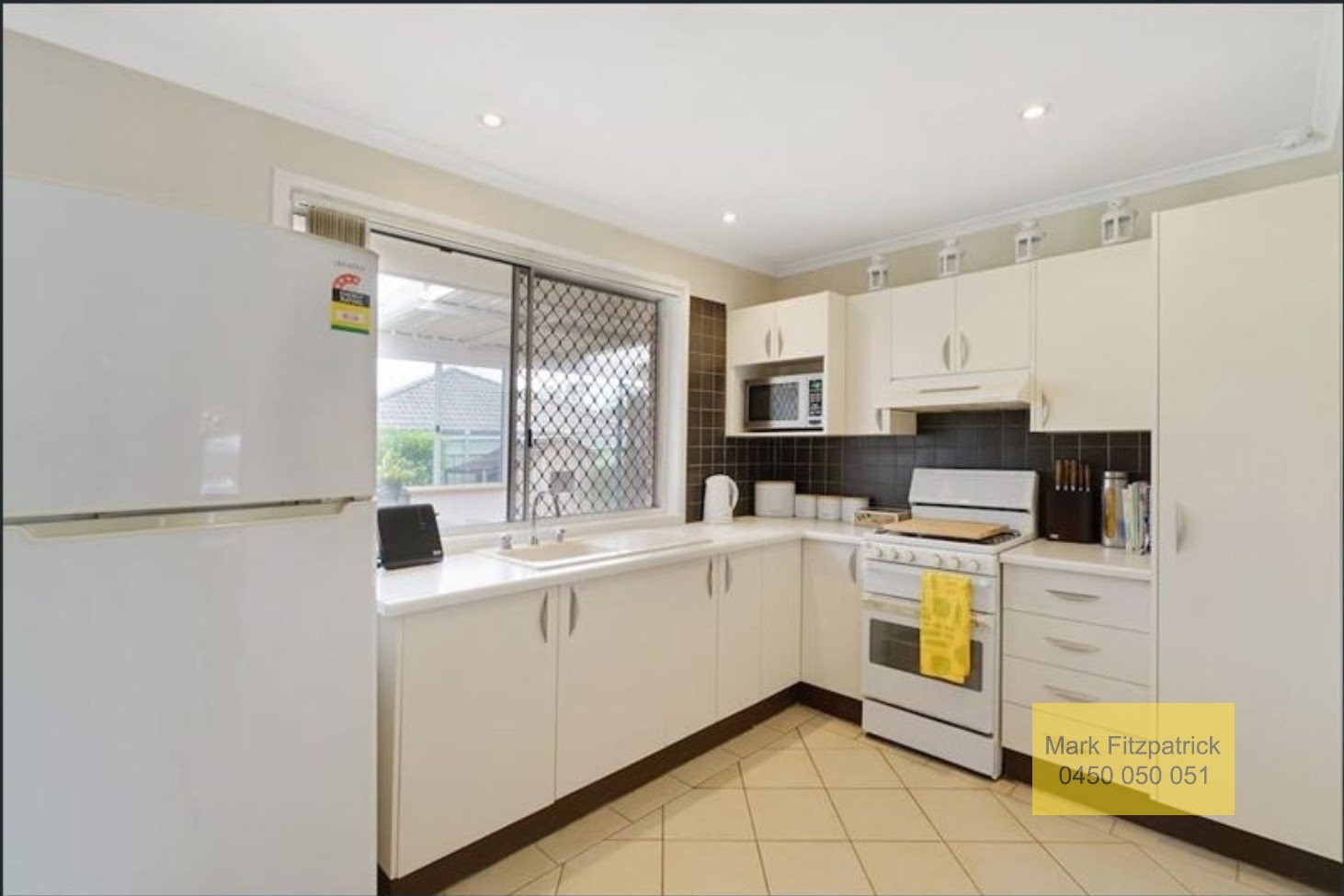 23 Crommelin Crescent, St Helens Park, NSW 2560