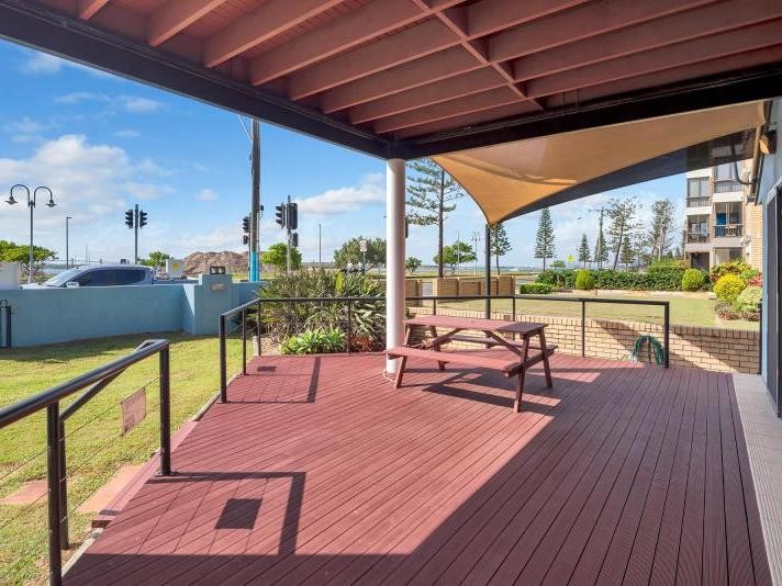 544 Marine Parade, Biggera Waters, QLD 4216