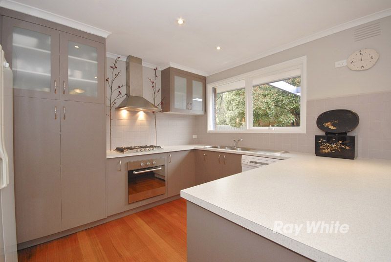 67 Chartwell Drive, Wantirna, VIC 3152