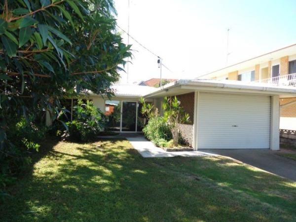 41 Back Street, Biggera Waters, QLD 4216