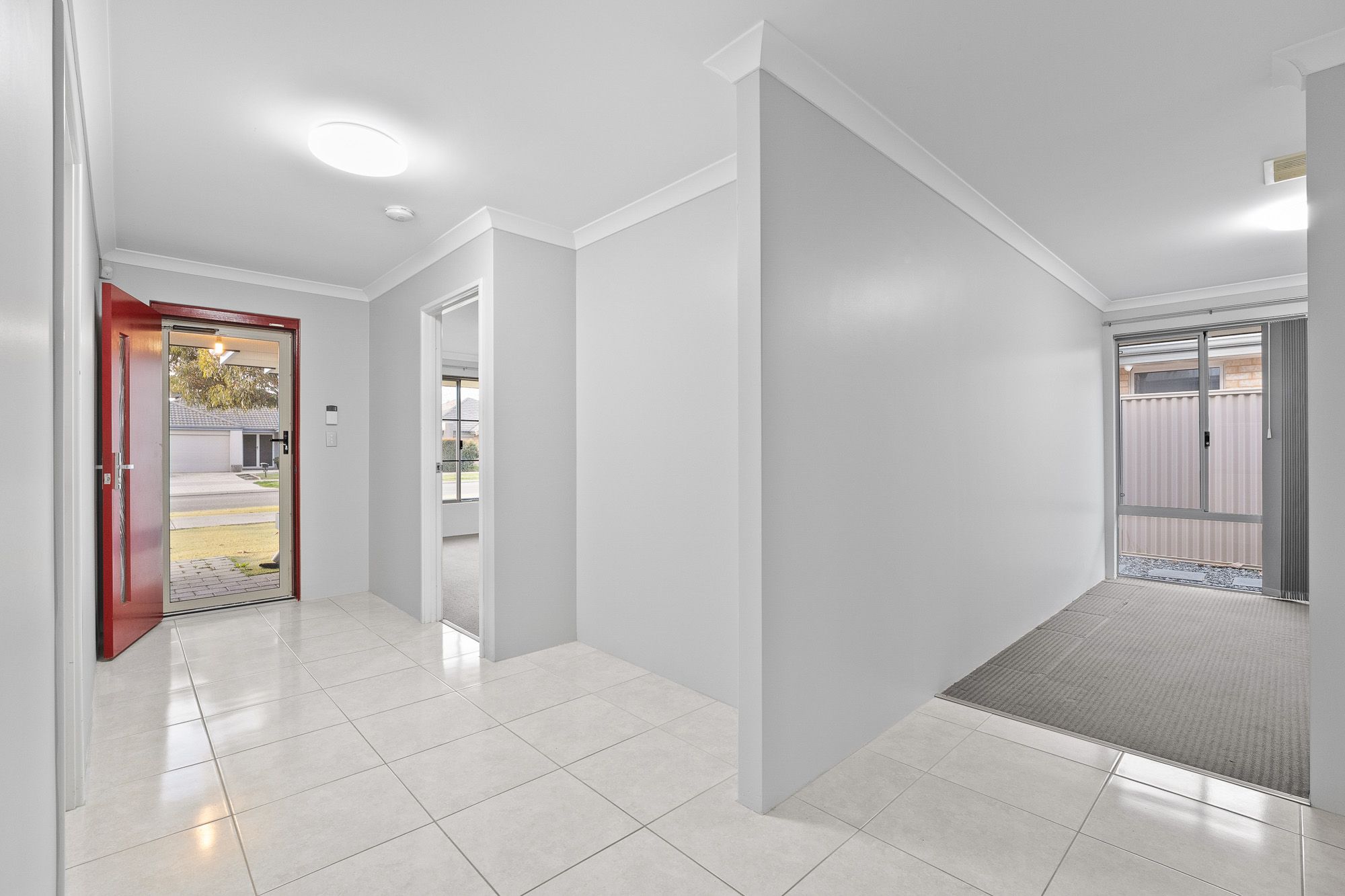 158 Clyde Avenue — photo 4 of 30