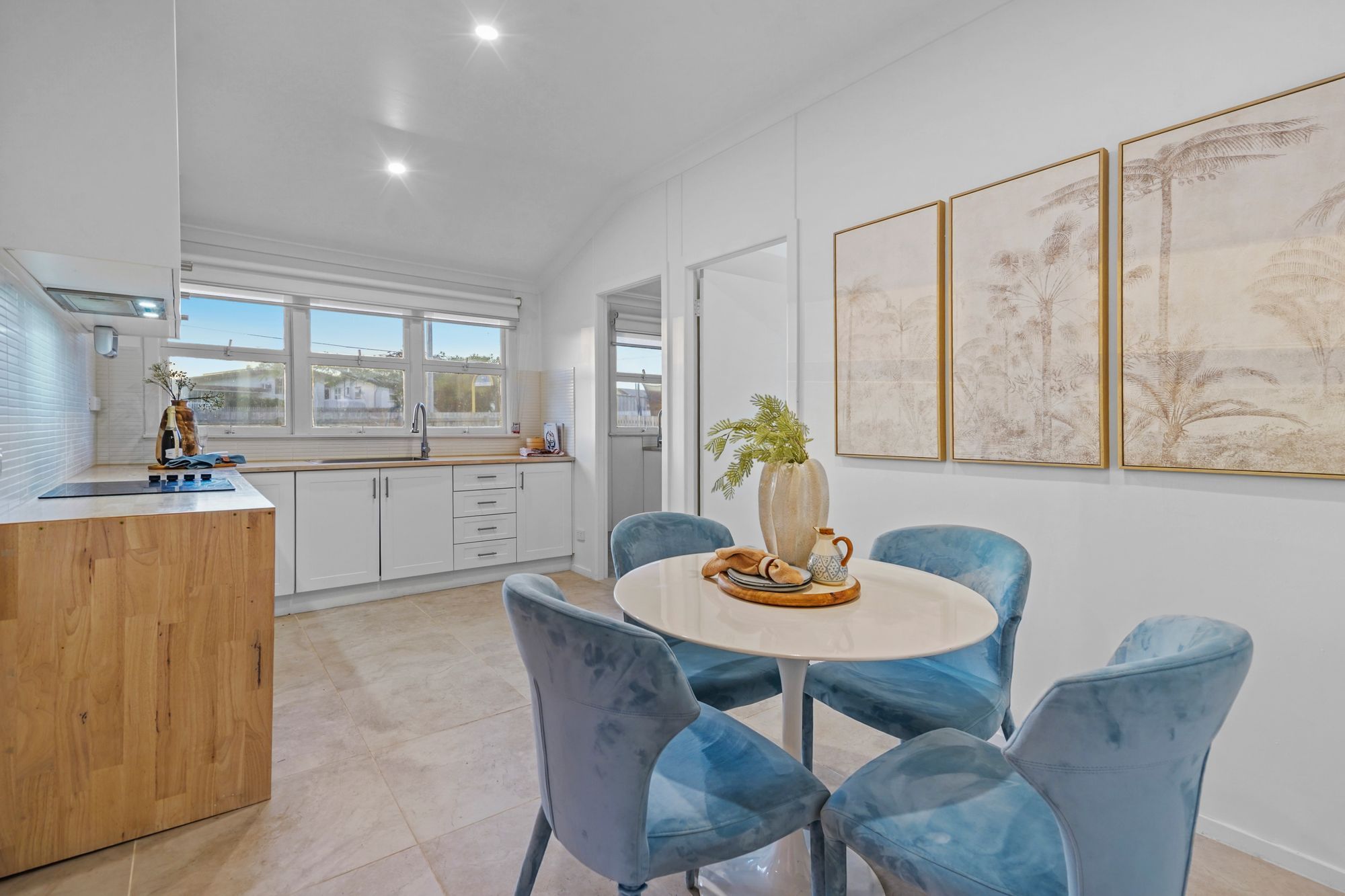 208 Lascelles Street — photo 10 of 28