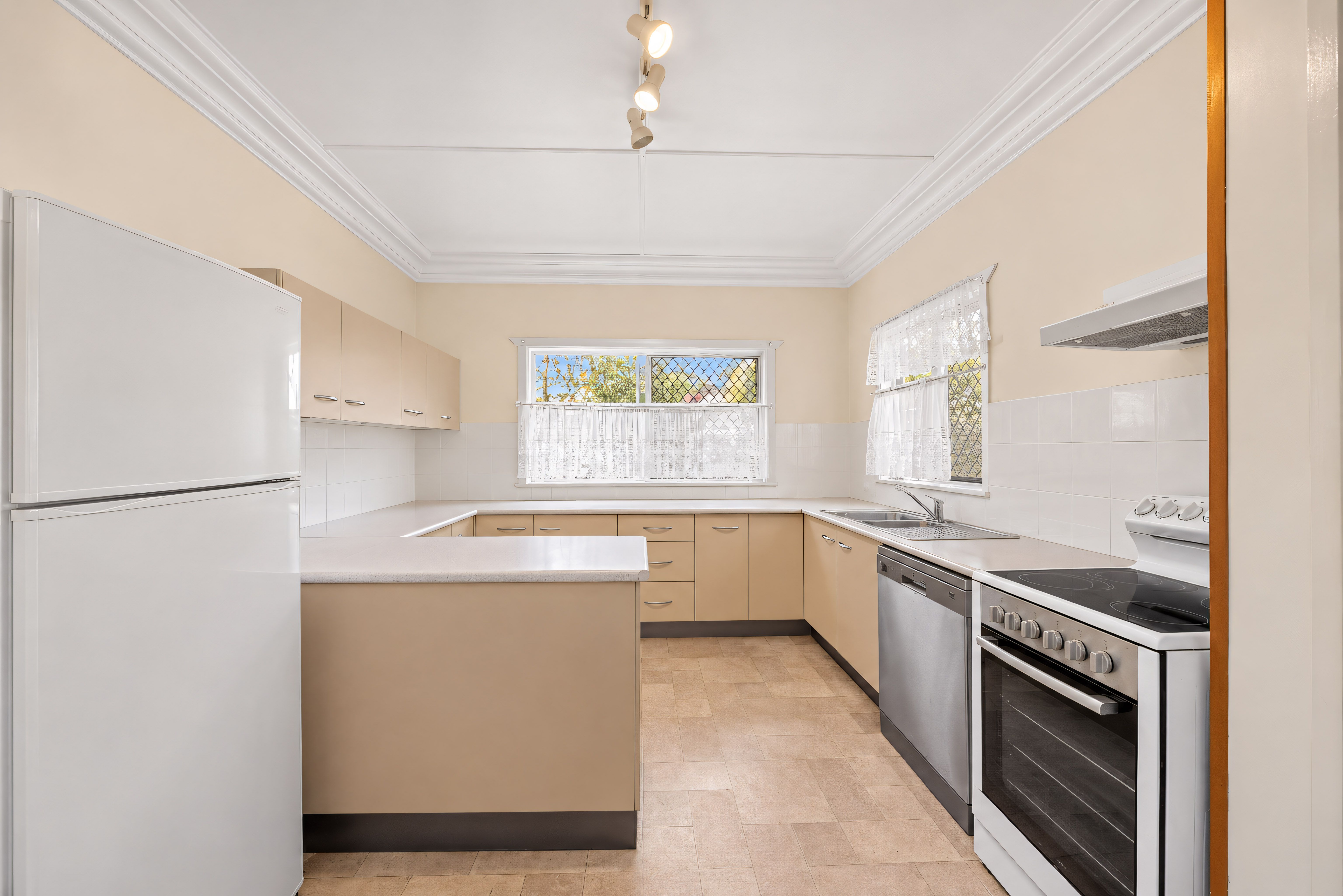2 Thomas Street — photo 8 of 20