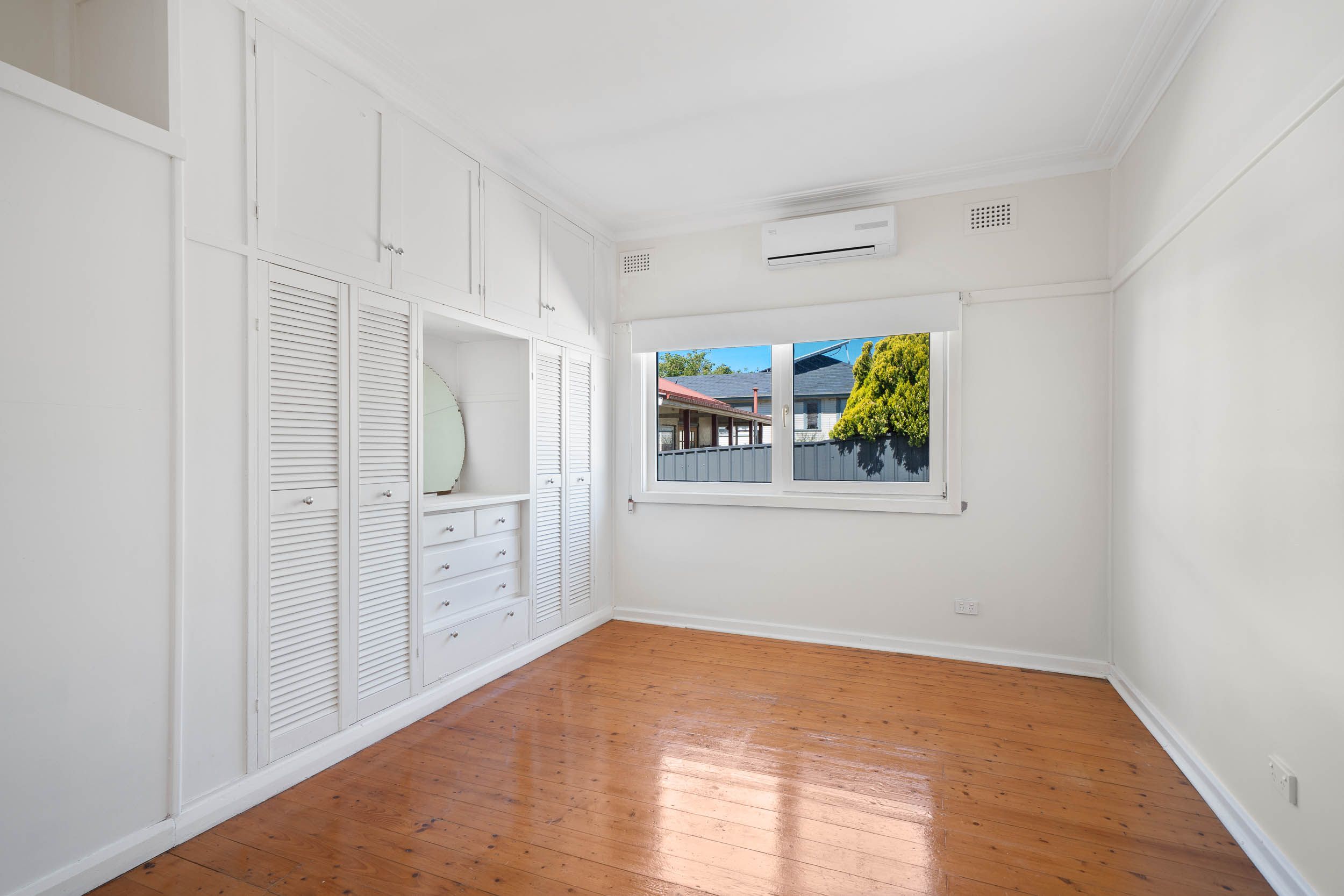 22 Elizabeth Street — photo 6 of 8